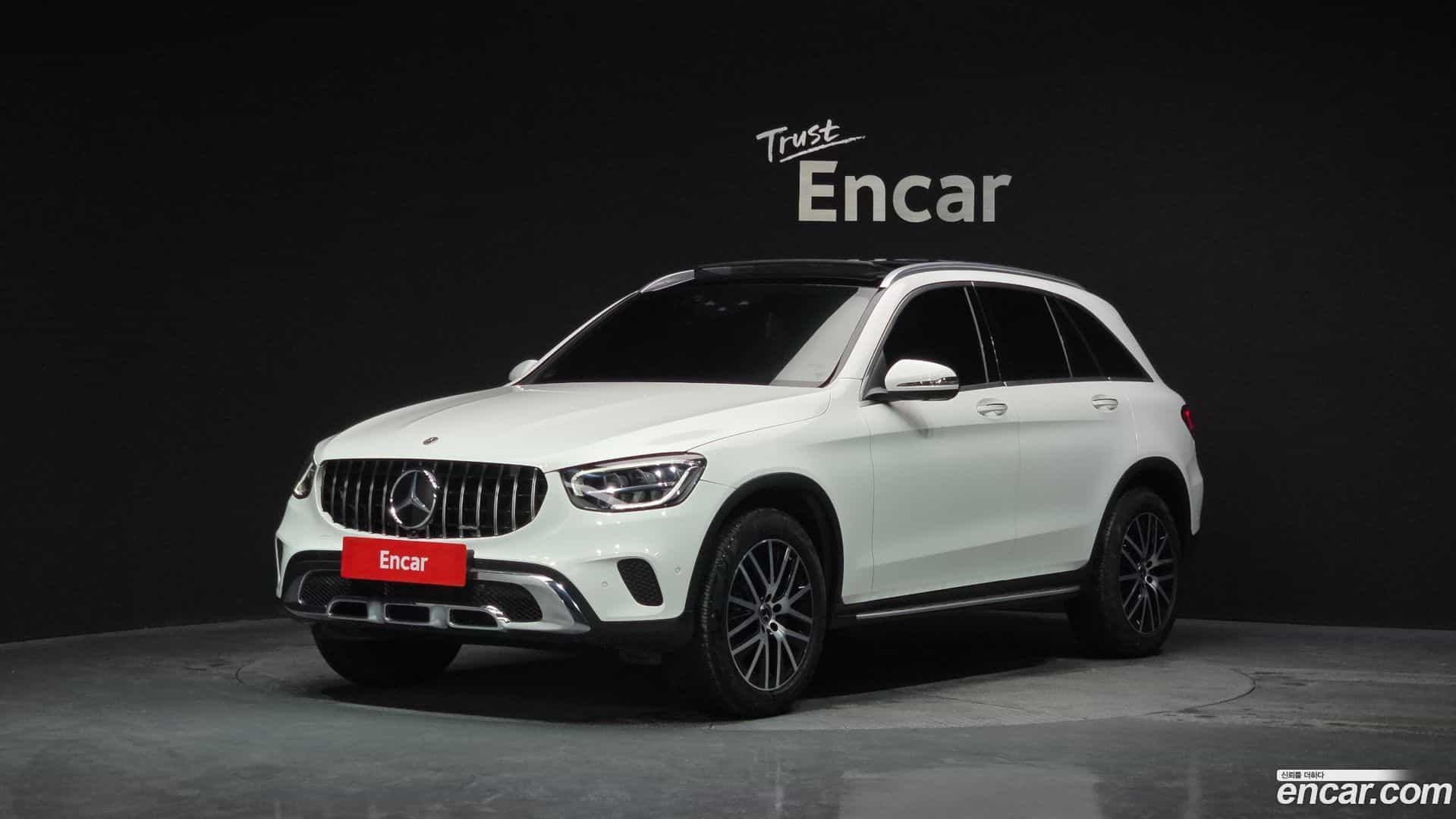 GLC-Class Mercedes-Benz 2022.7-OUTER-001