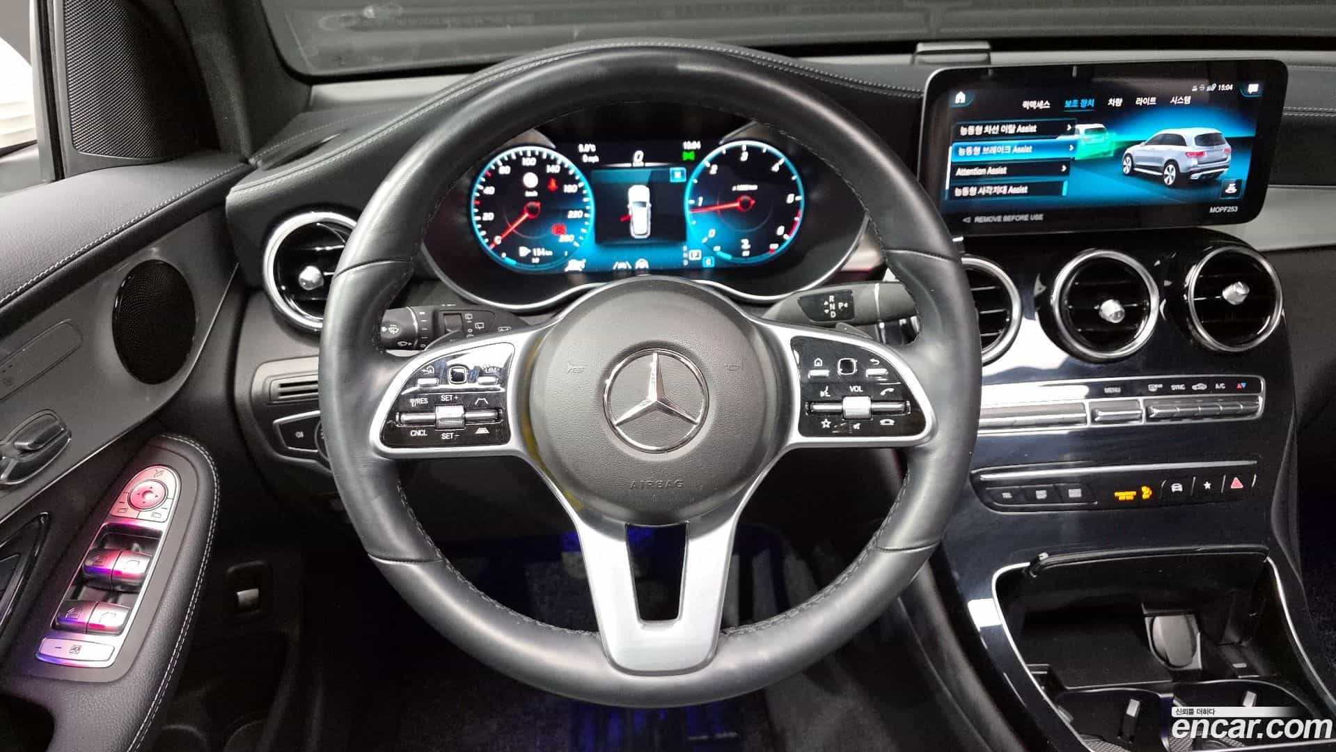 GLC-Class Mercedes-Benz 2022.7-OPTION-017