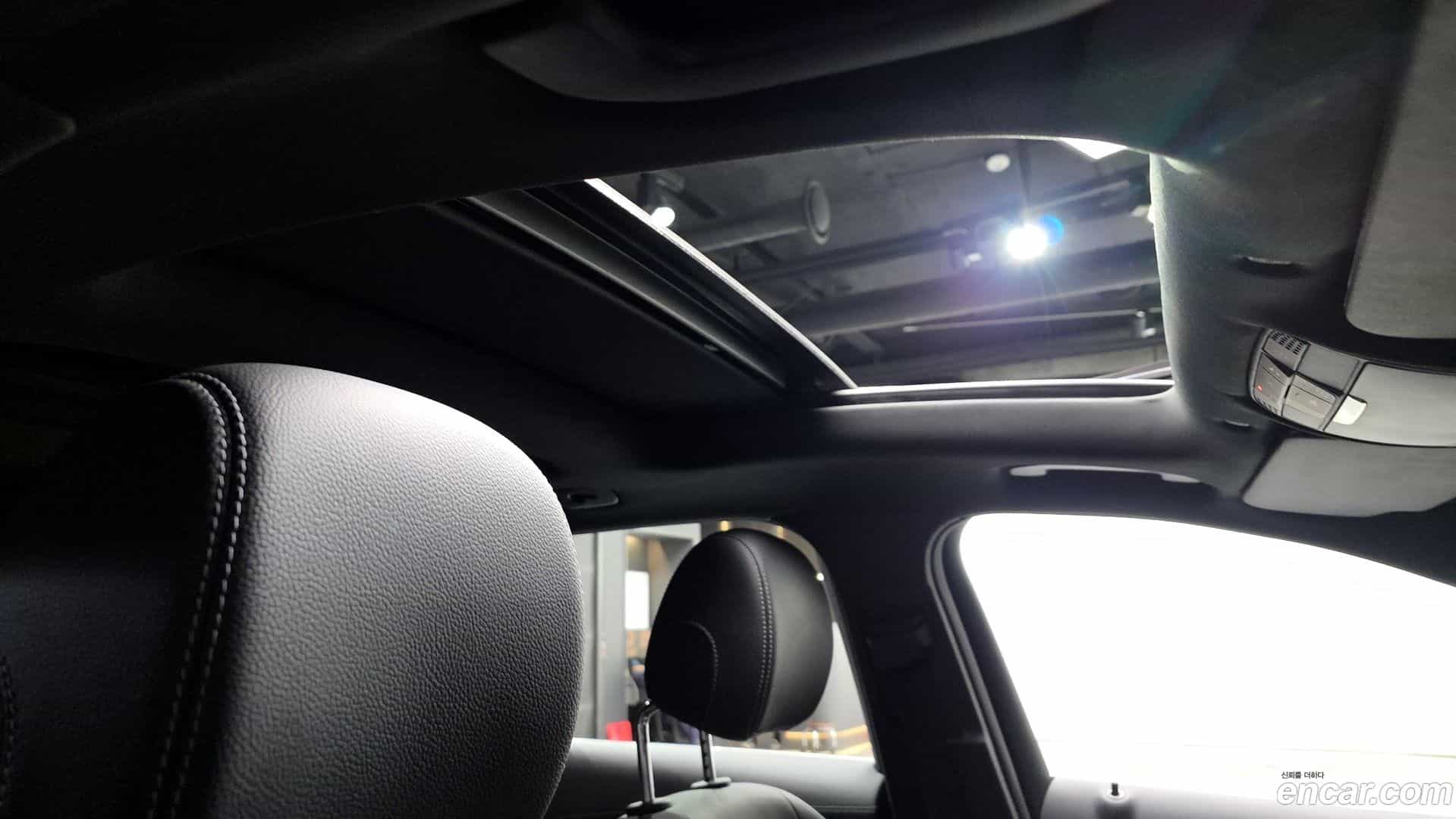 GLC-Class Mercedes-Benz 2022.7-OPTION-021