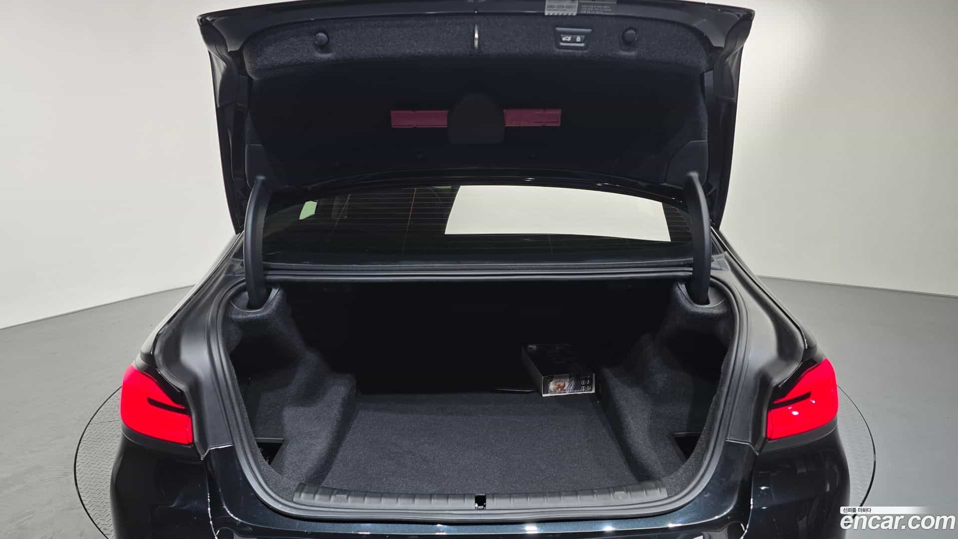5-Series BMW 2021.9-OPTION-024
