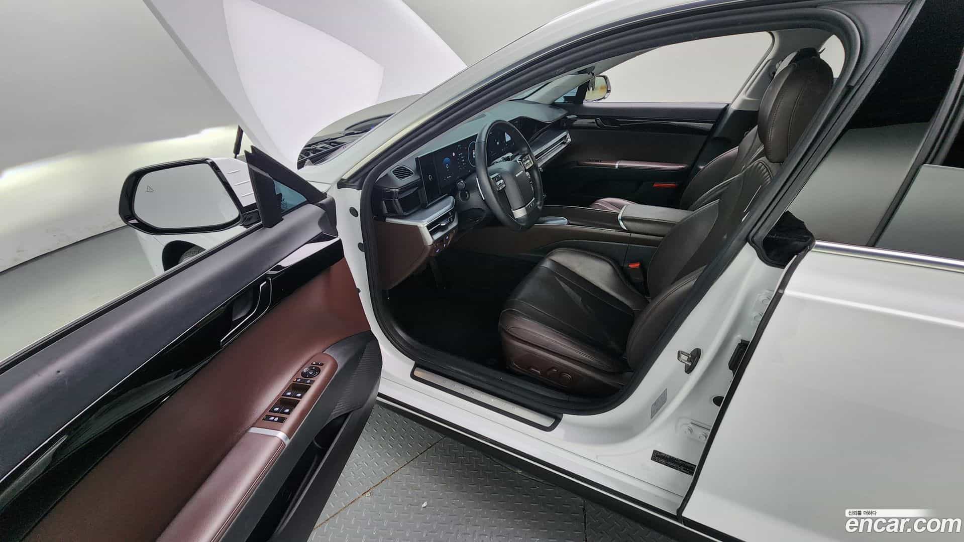 Grandeur Hyundai 2023.9-INNER-010