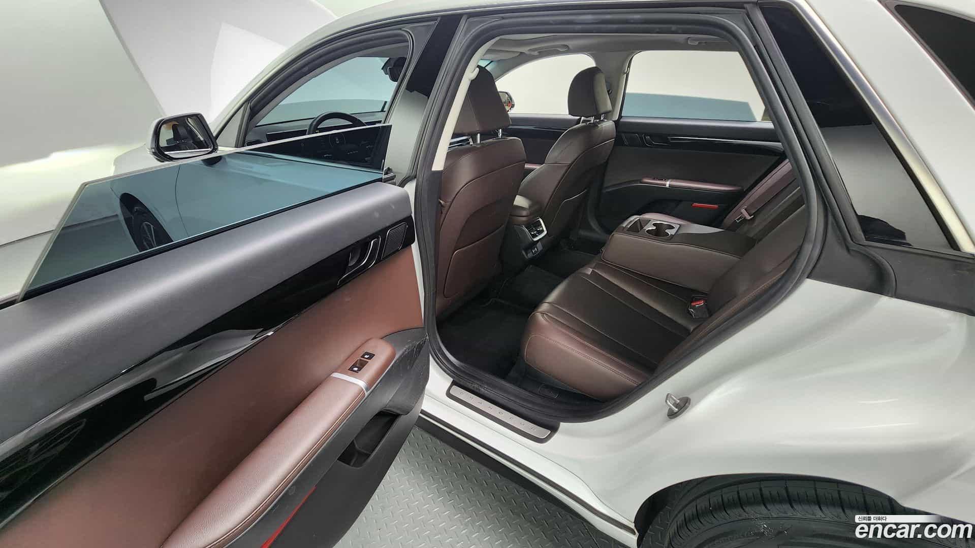 Grandeur Hyundai 2023.9-OPTION-015