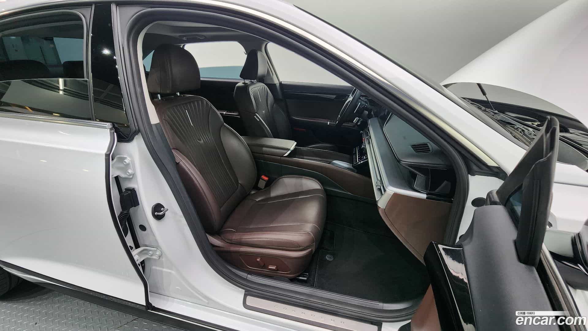 Grandeur Hyundai 2023.9-OPTION-016