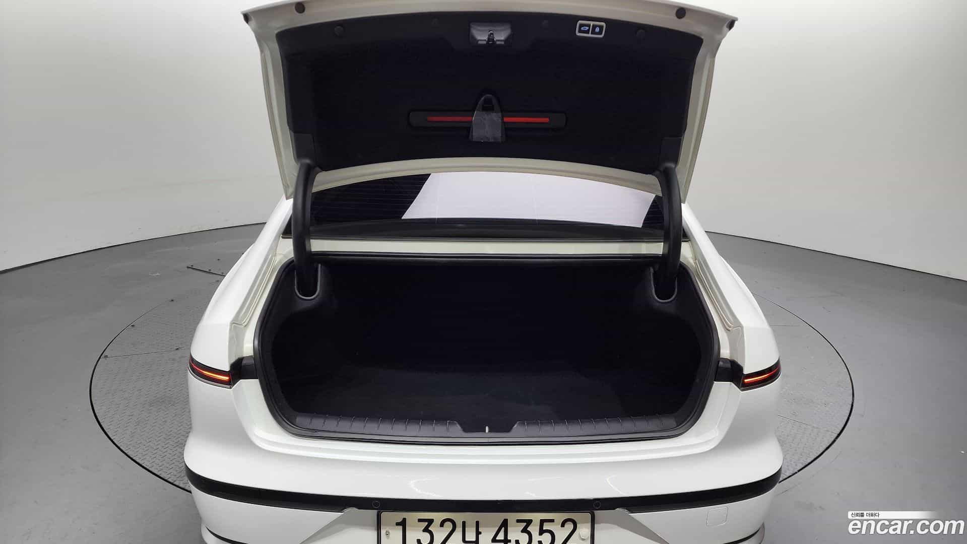 Grandeur Hyundai 2023.9-OPTION-024
