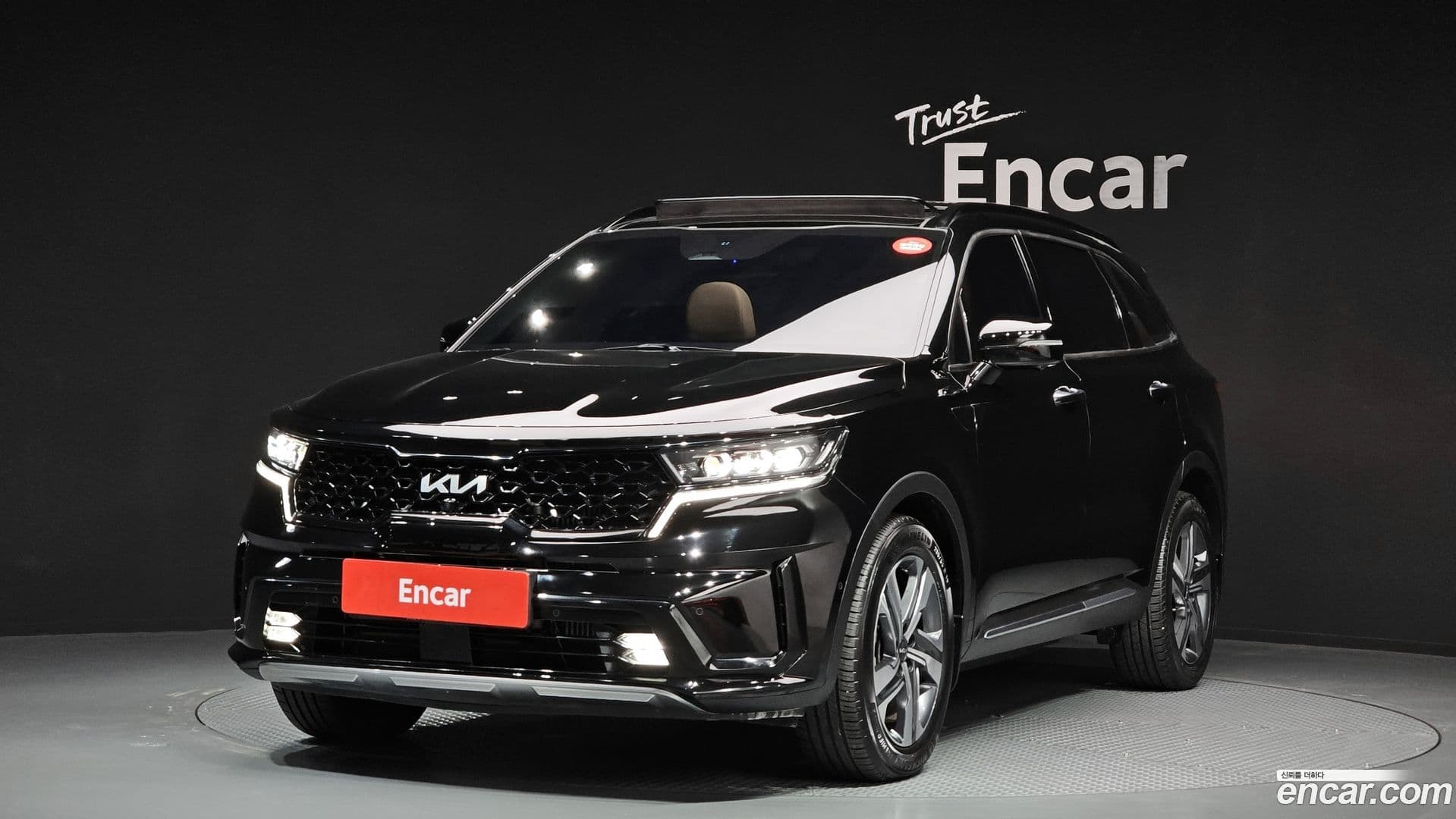 Main__Slider__Photo:Sorento Kia 2022.4-0