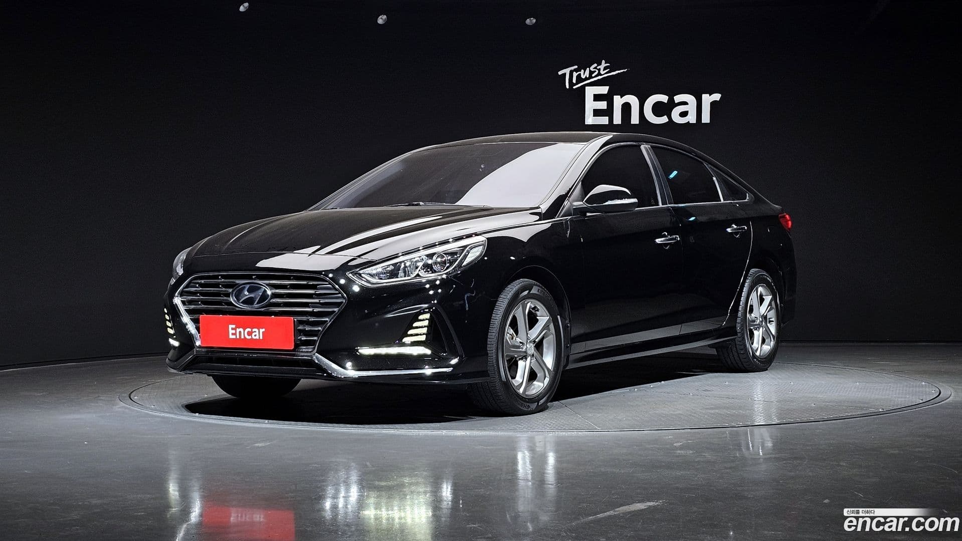 Main__Slider__Photo:Sonata Hyundai 2017.4-0