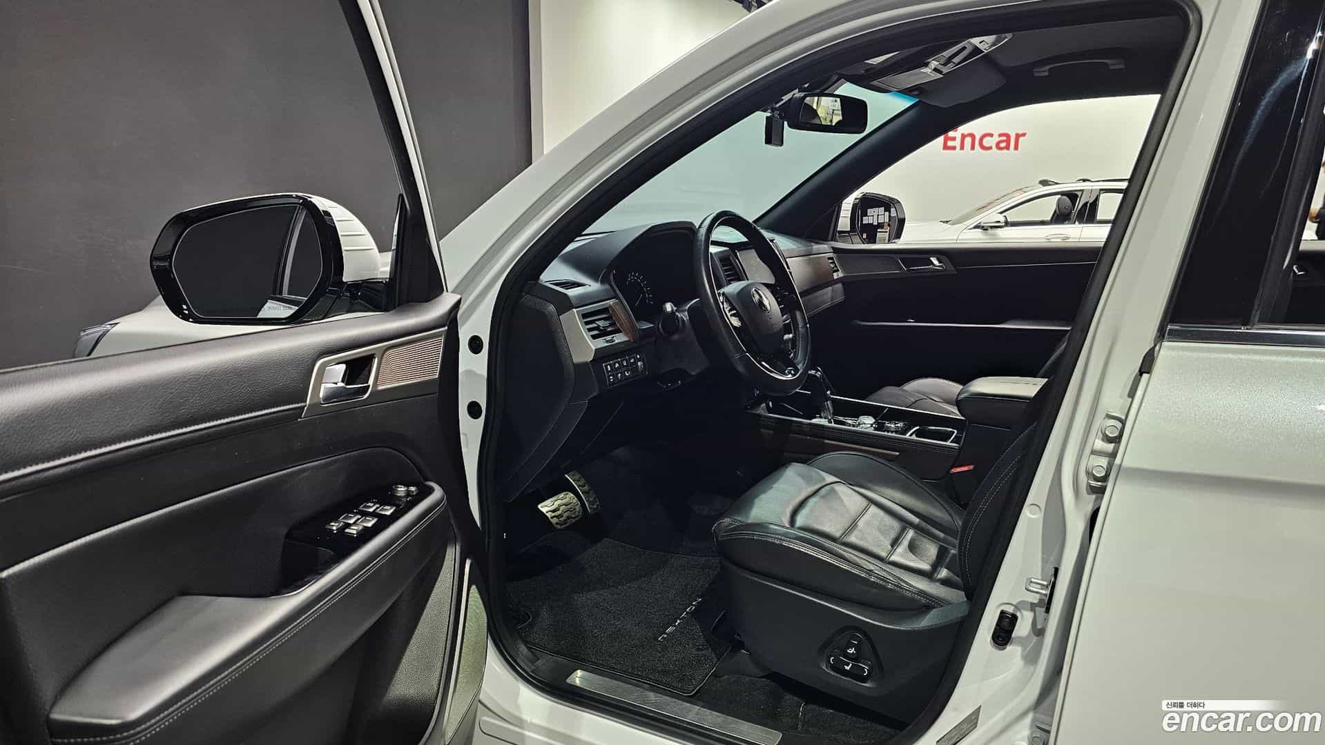 Rexton KG Mobility 2018.6-OPTION-015