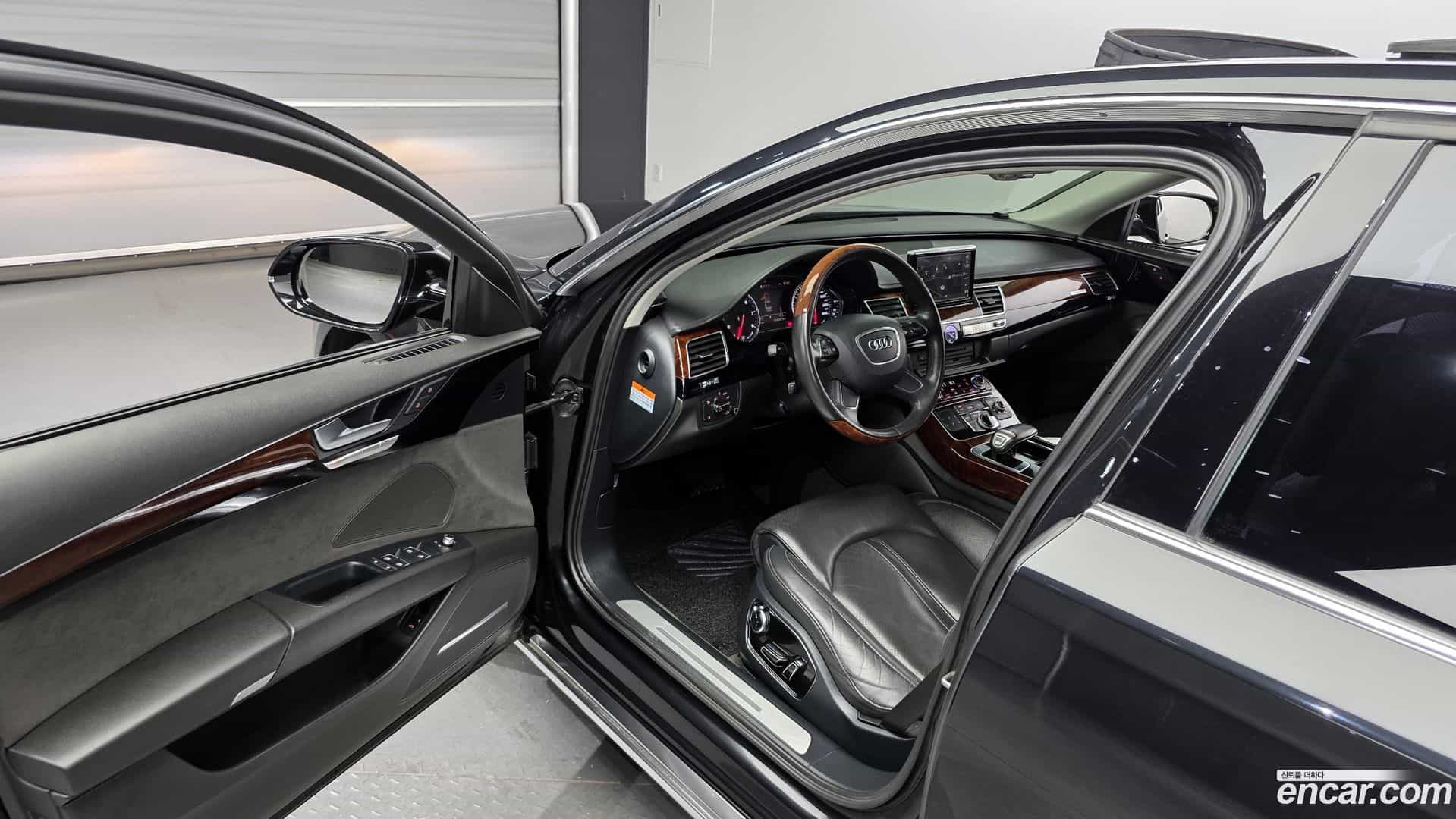 A8 Audi 2011.4-INNER-010