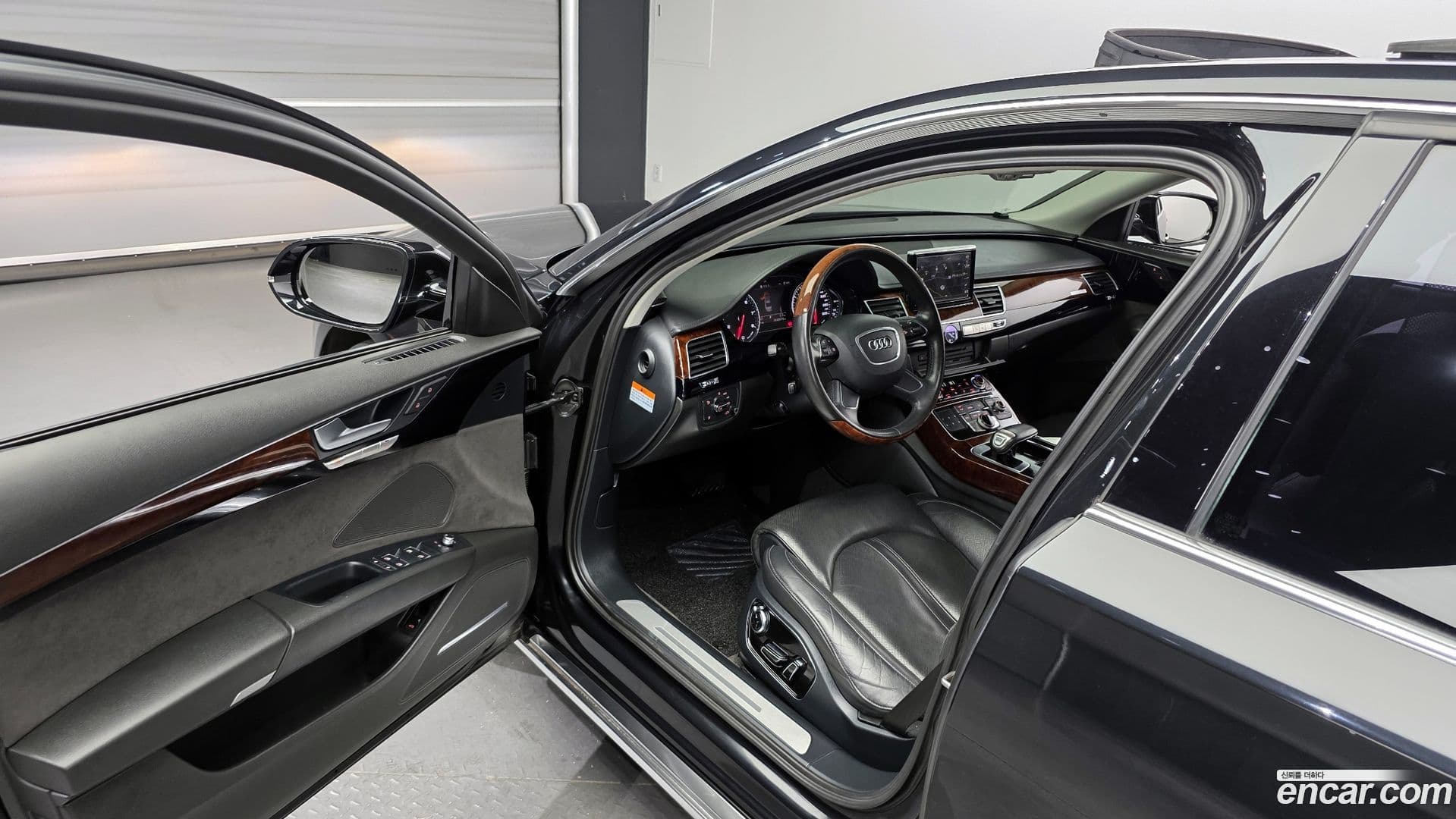 Main__Slider__Photo:A8 Audi 2011.4-9