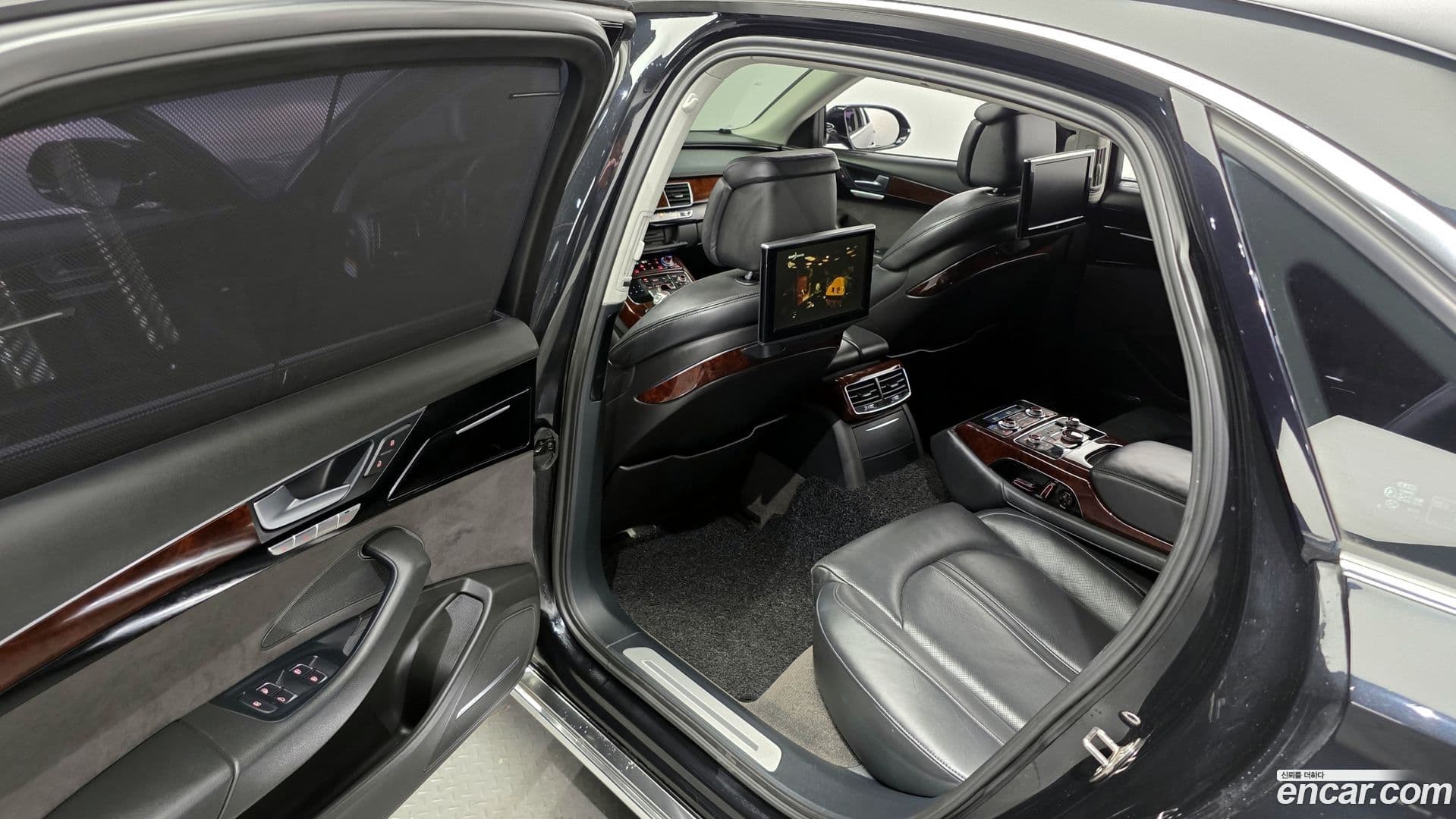 Main__Slider__Photo:A8 Audi 2011.4-10