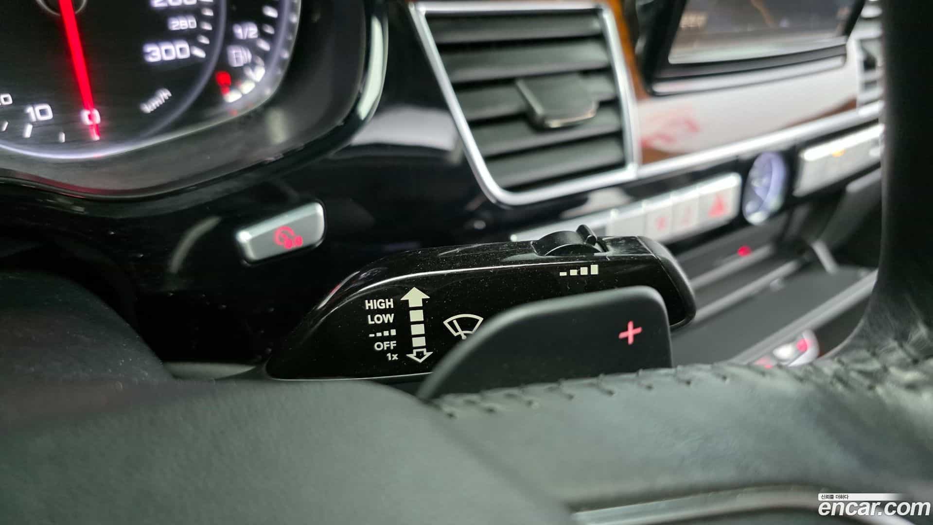 A8 Audi 2011.4-OPTION-018