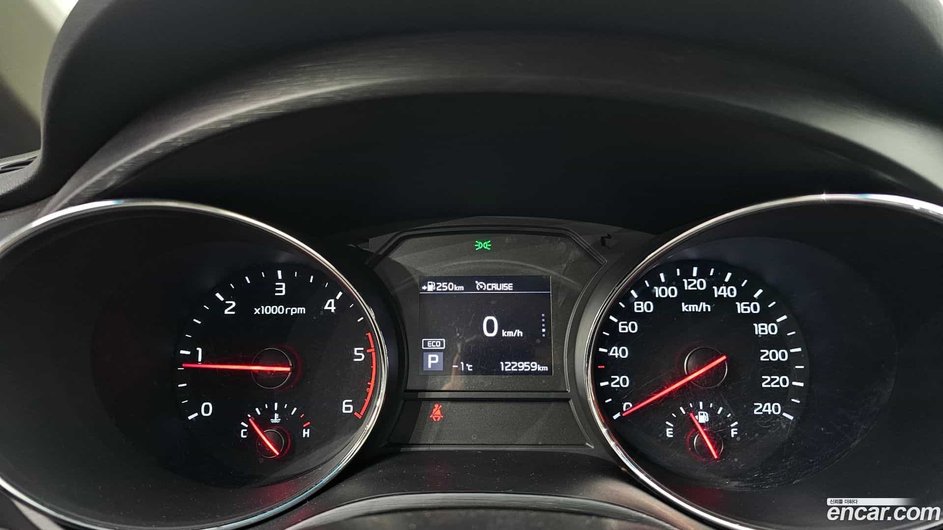 Canival Kia 2018.4-INNER-008