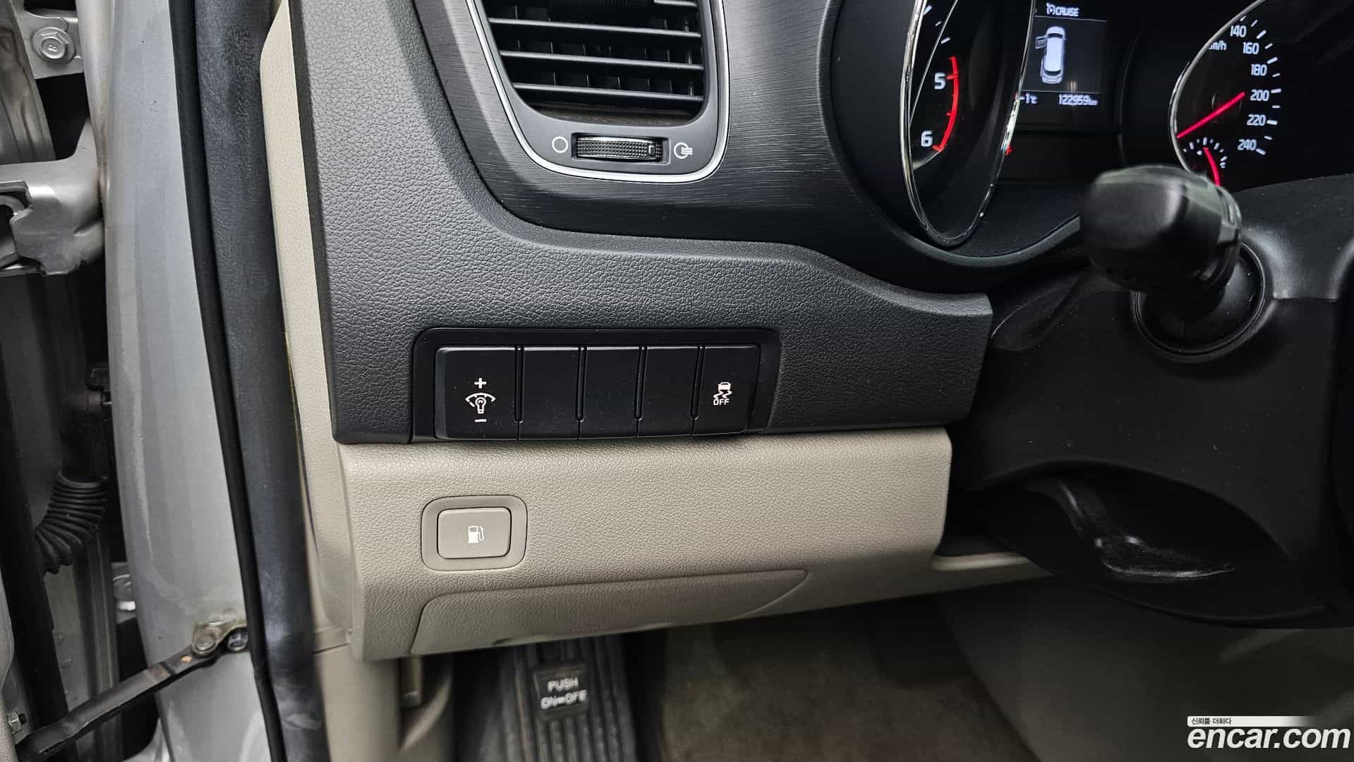 Canival Kia 2018.4-OPTION-017