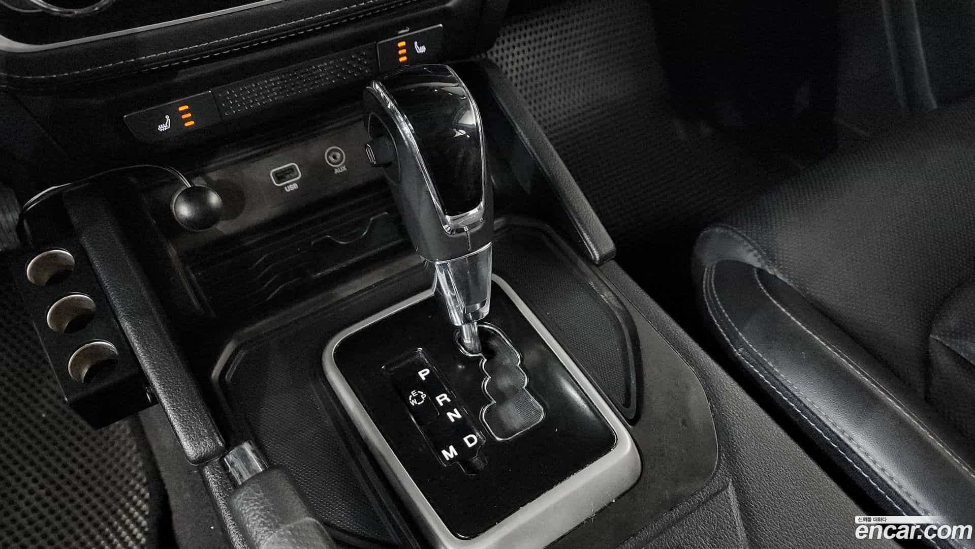 Rexton KG Mobility 2018.2-INNER-009