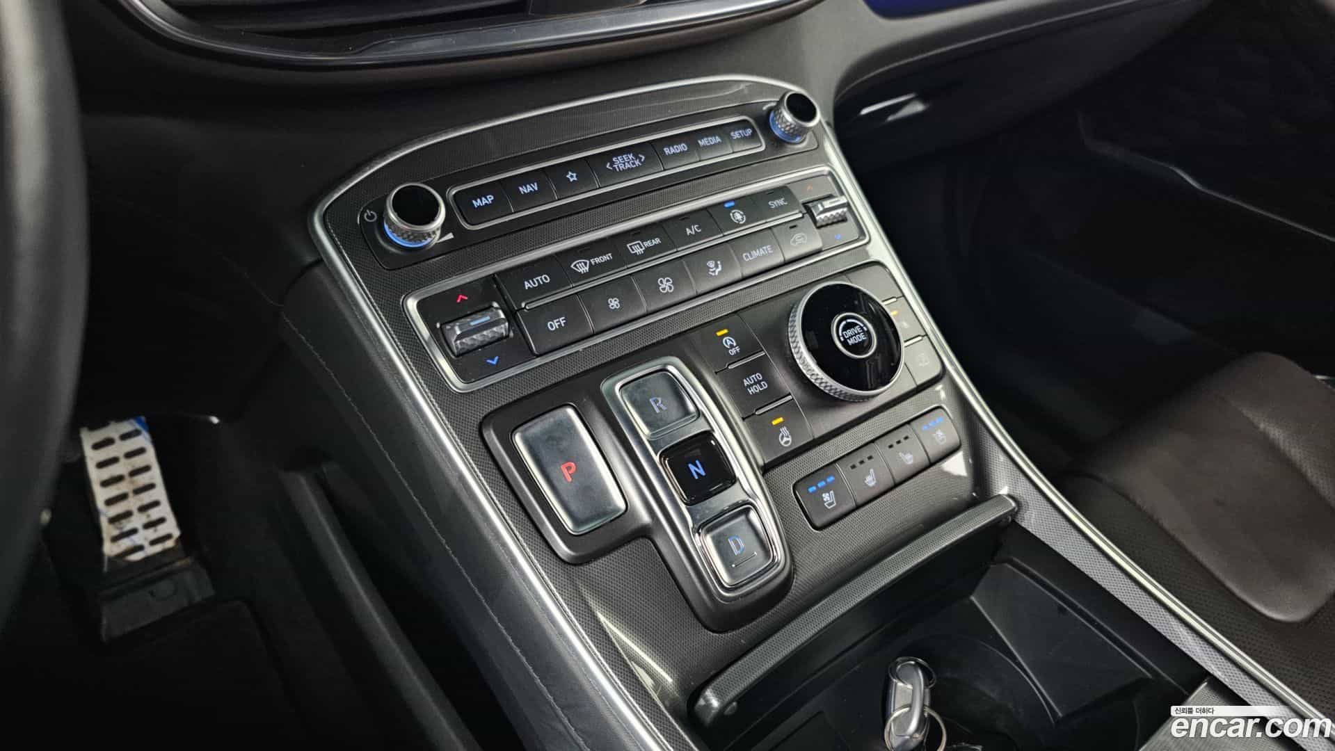 Santafe Hyundai 2020.10-INNER-009