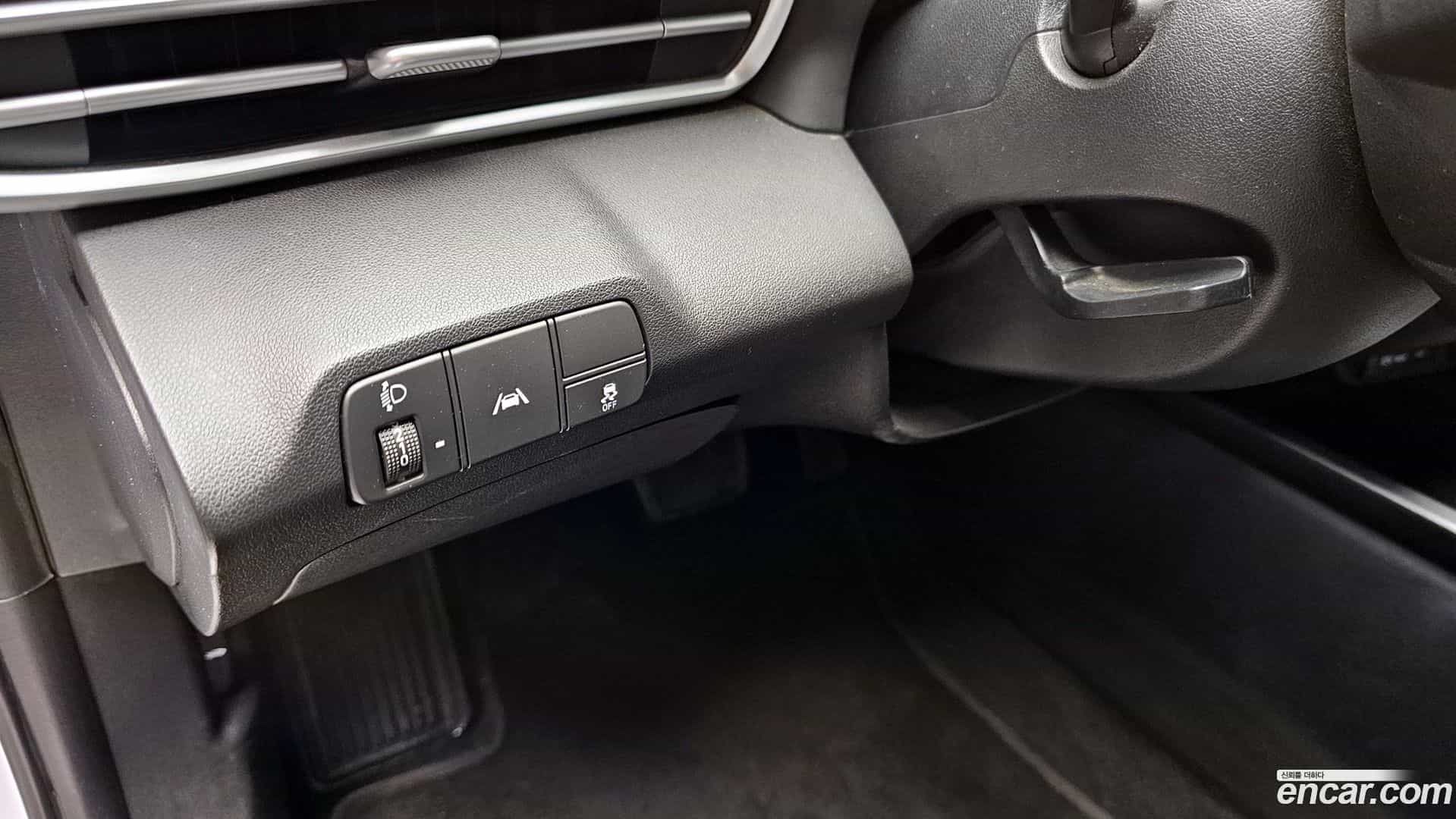 AVANTE Hyundai 2022.0-OPTION-019