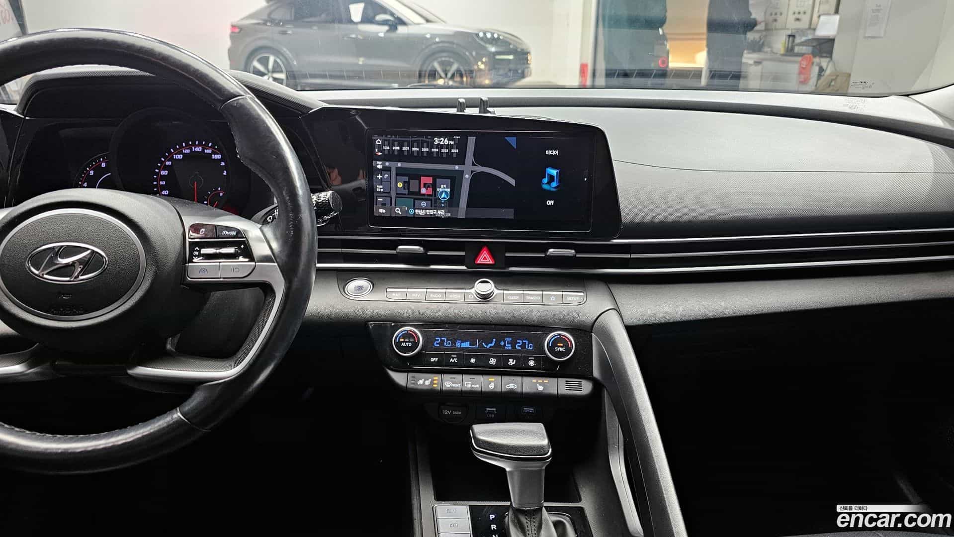 AVANTE Hyundai 2022.0-OPTION-024