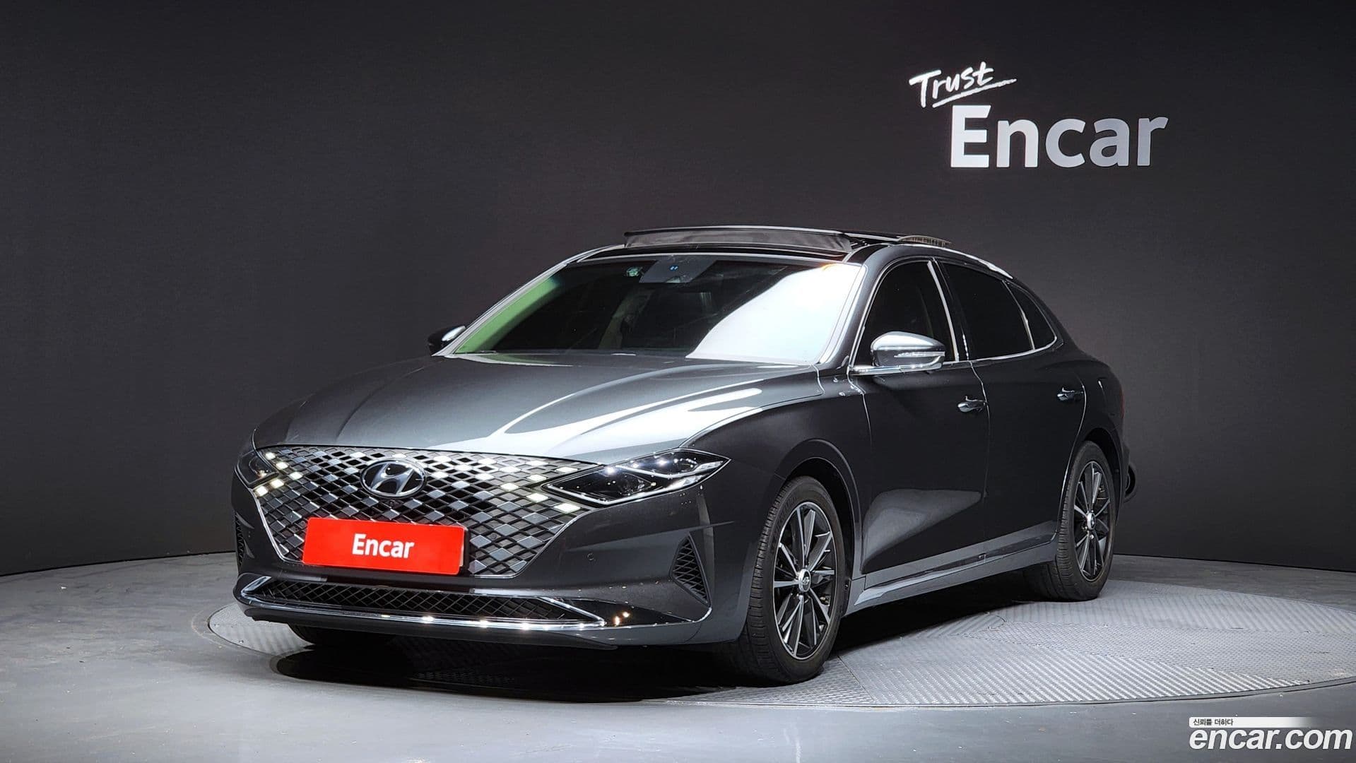 Main__Slider__Photo:Grandeur Hyundai 2020.11-0
