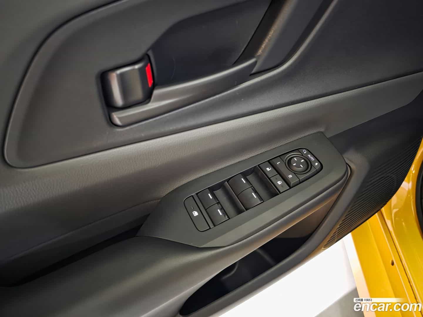 Prius Toyota 2024.8-OPTION-017