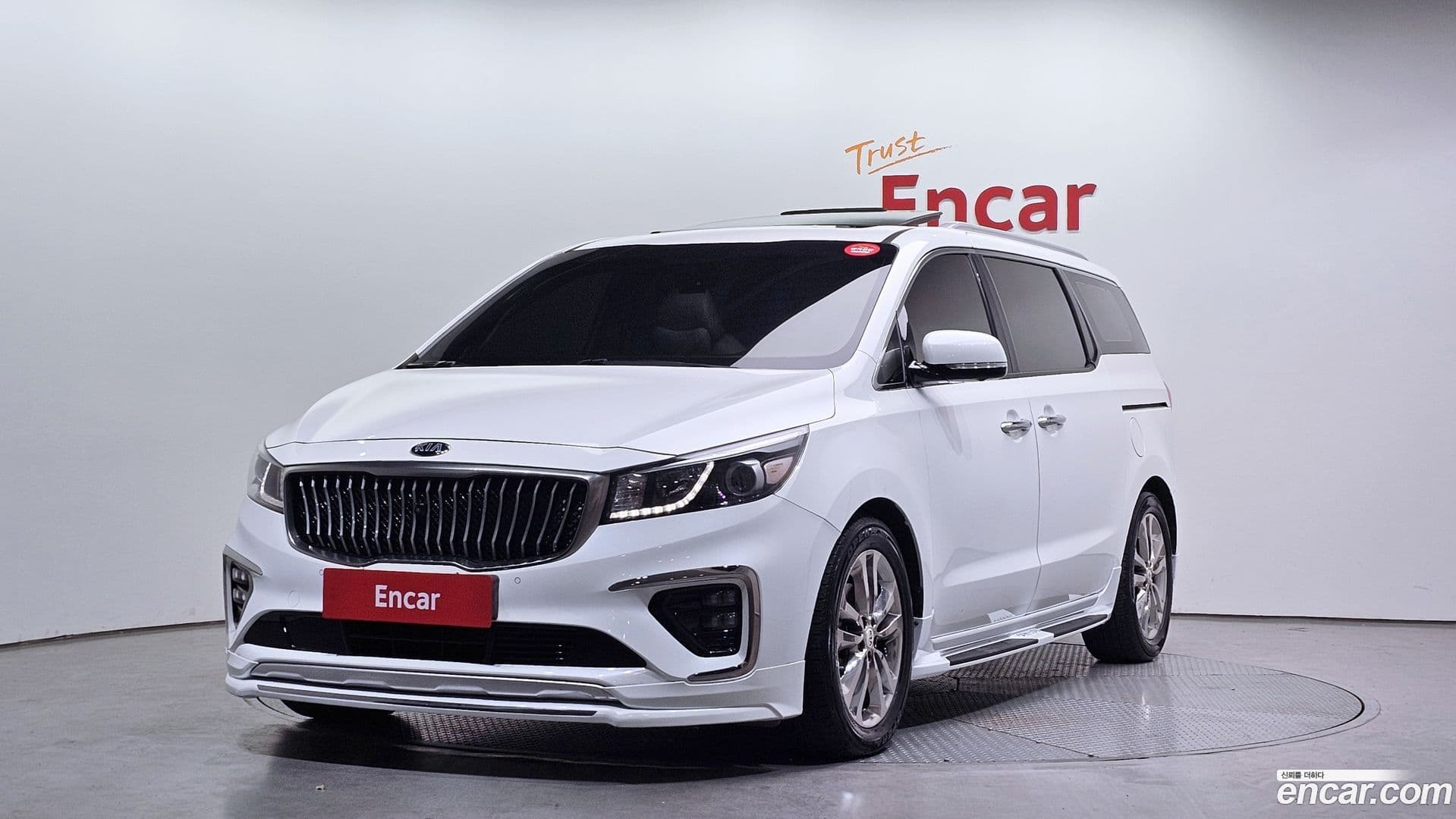 Main__Slider__Photo:Canival Kia 2016.5-0