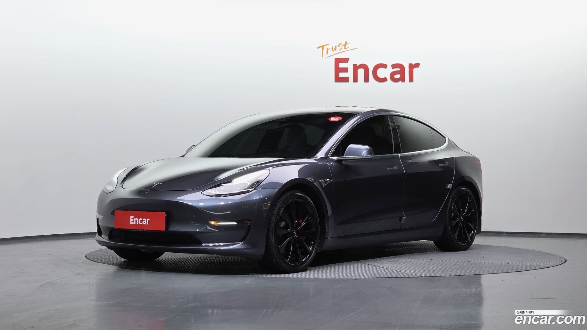 Main__Slider__Photo:Model 3 Tesla 2020.2-0