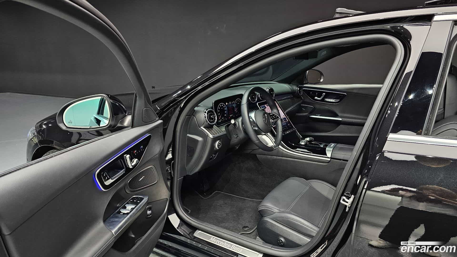 C-Class Mercedes-Benz 2024.3-OPTION-015