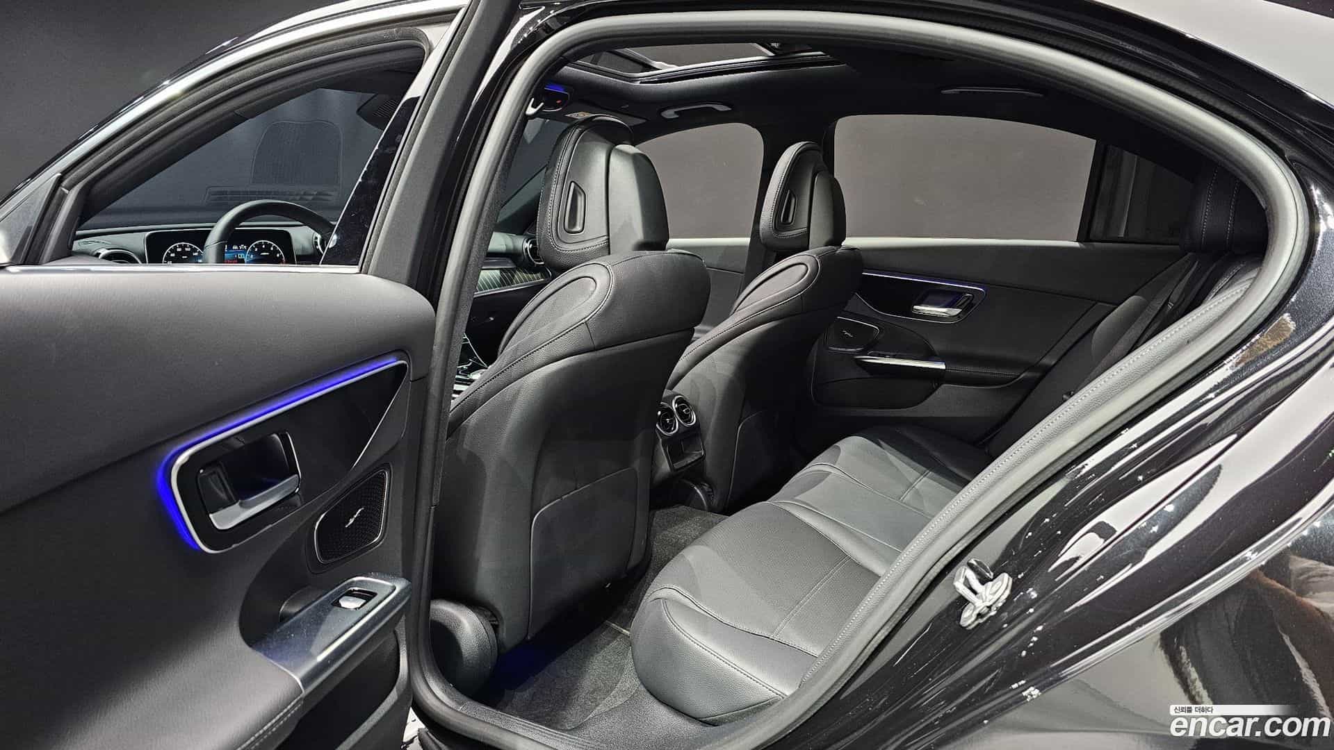 C-Class Mercedes-Benz 2024.3-OPTION-016