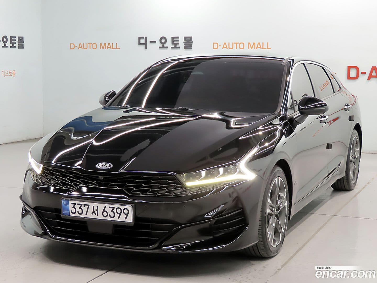 Main__Slider__Photo:K5 Kia 2021.3-0