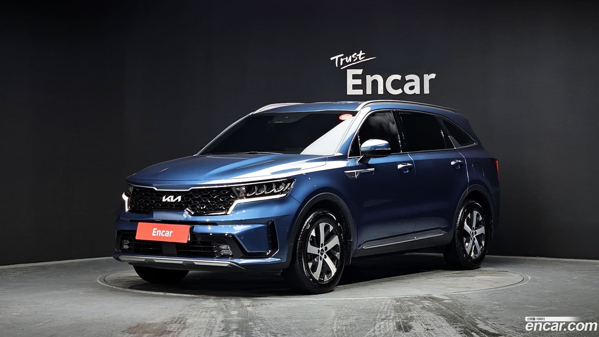 Main__Slider__Photo:Sorento Kia 2021.10-0