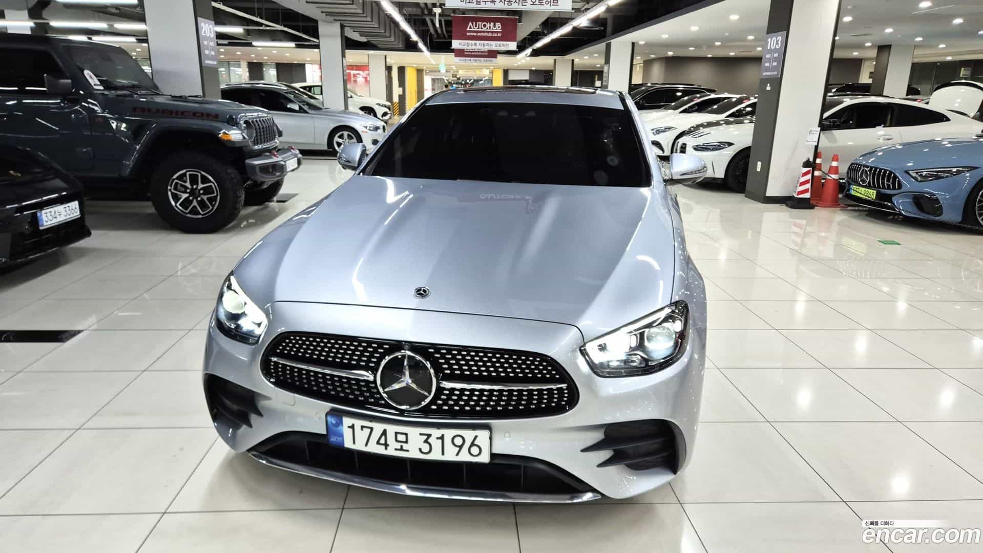 E-Class Mercedes-Benz 2022.10-OUTER-001