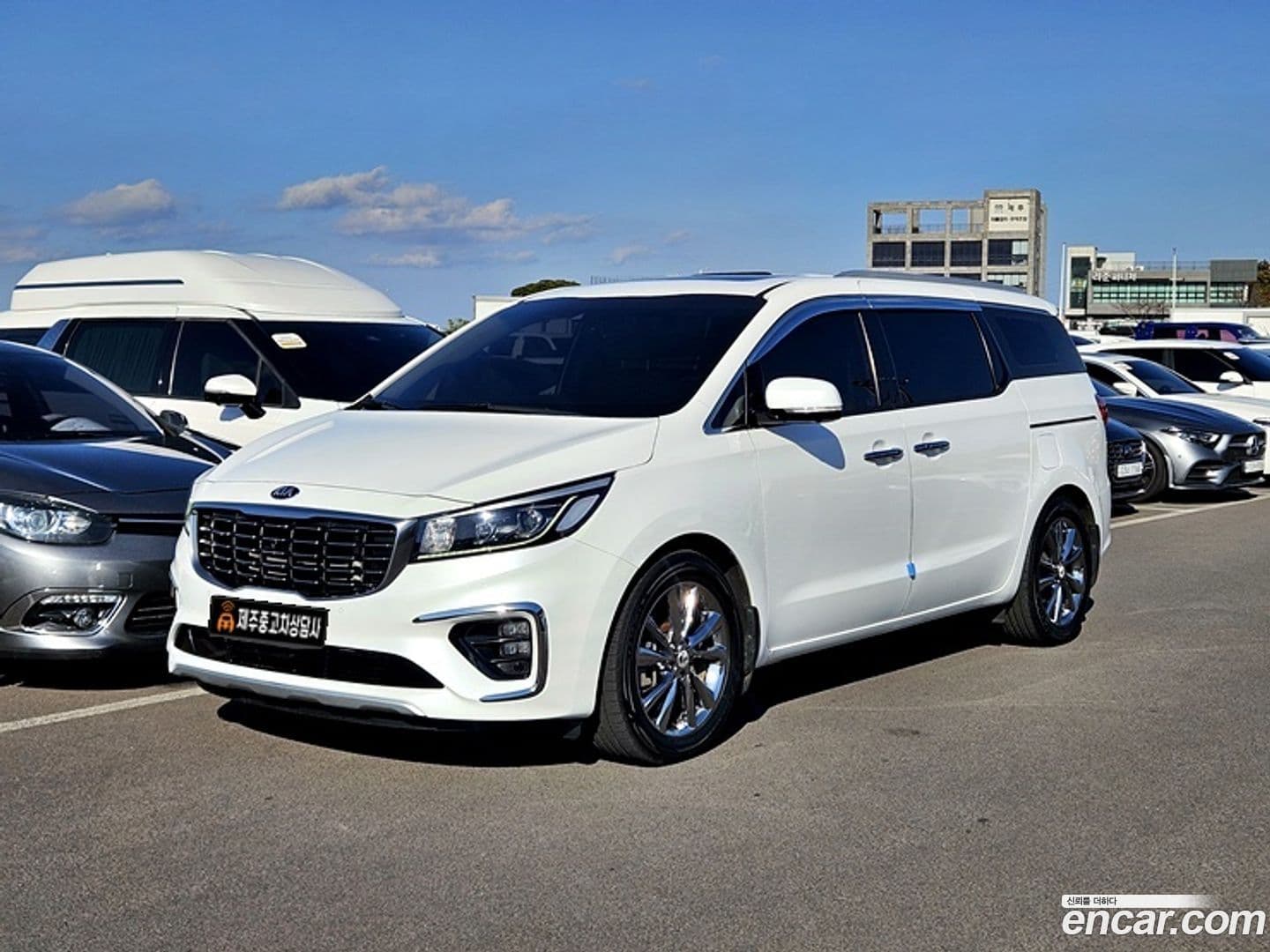Main__Slider__Photo:Canival Kia 2019.6-0