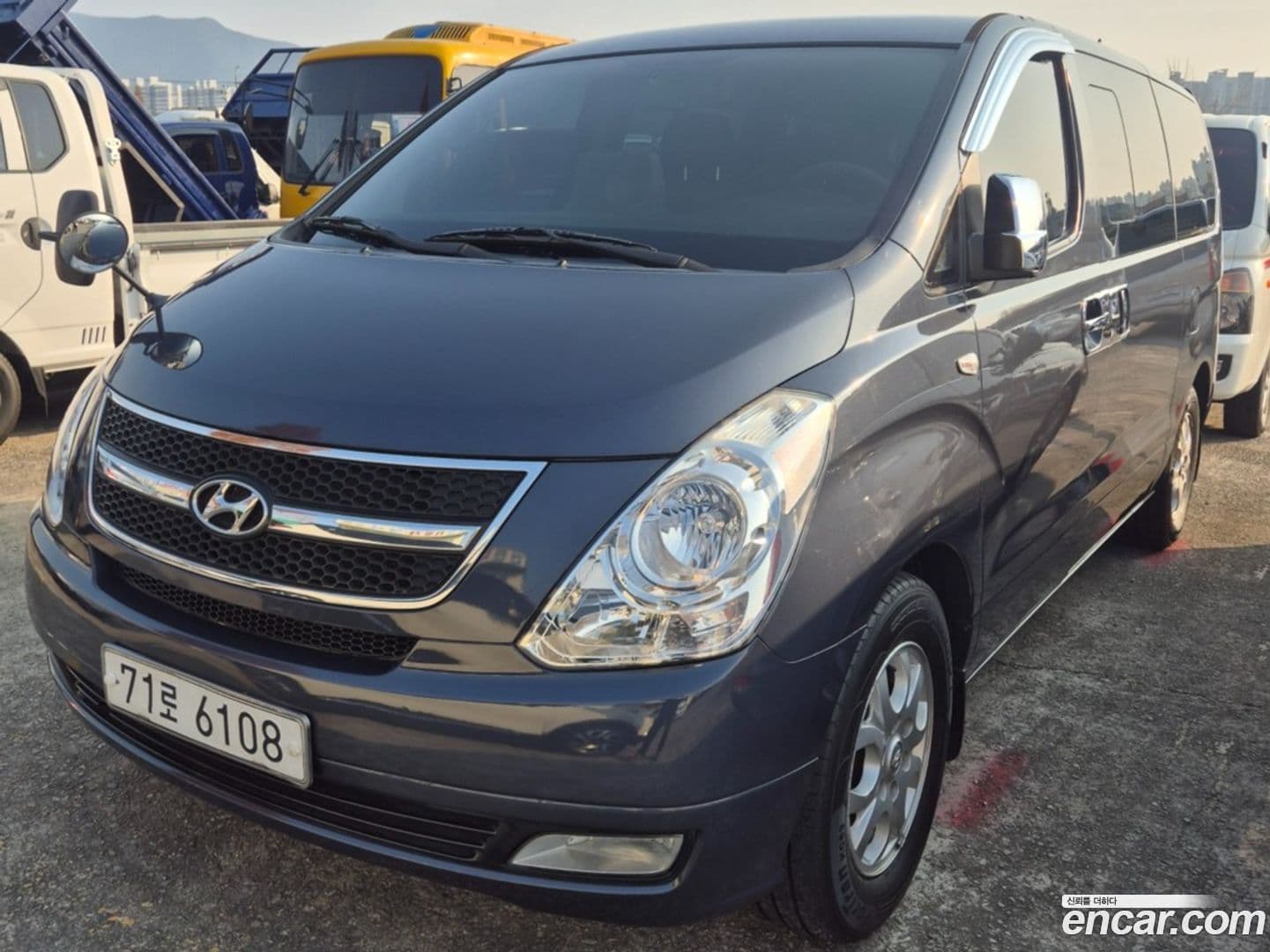 Main__Slider__Photo:Starex Hyundai 2013.7-0