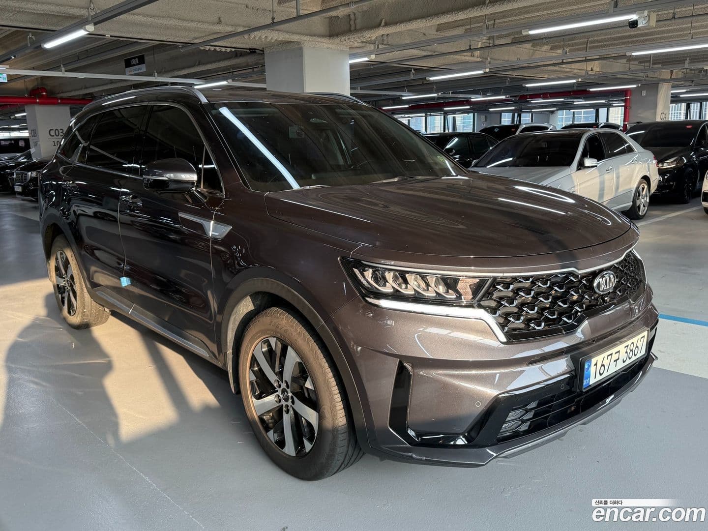 Main__Slider__Photo:Sorento Kia 2020.9-0