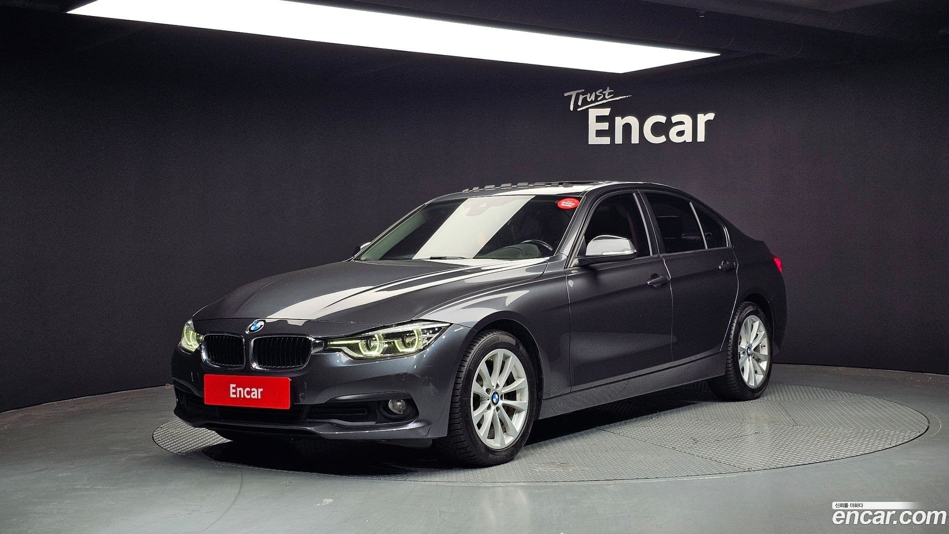 Main__Slider__Photo:3-Series BMW 2016.4-0