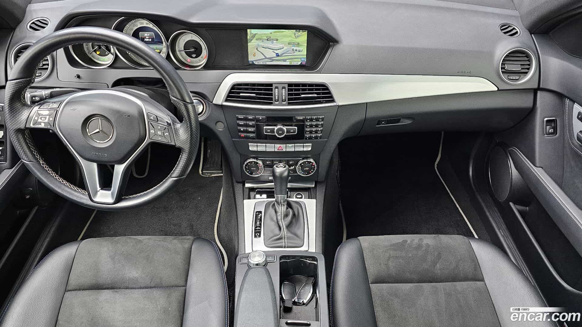 C-Class Mercedes-Benz 2014.3-INNER-007