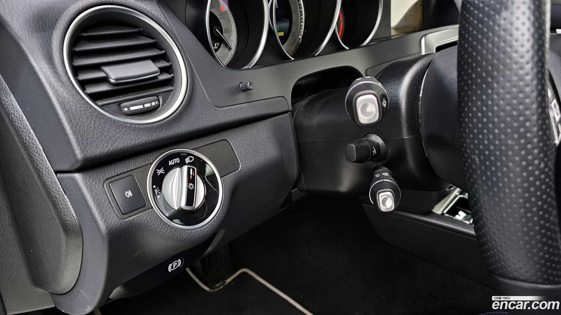 C-Class Mercedes-Benz 2014.3-OPTION-020