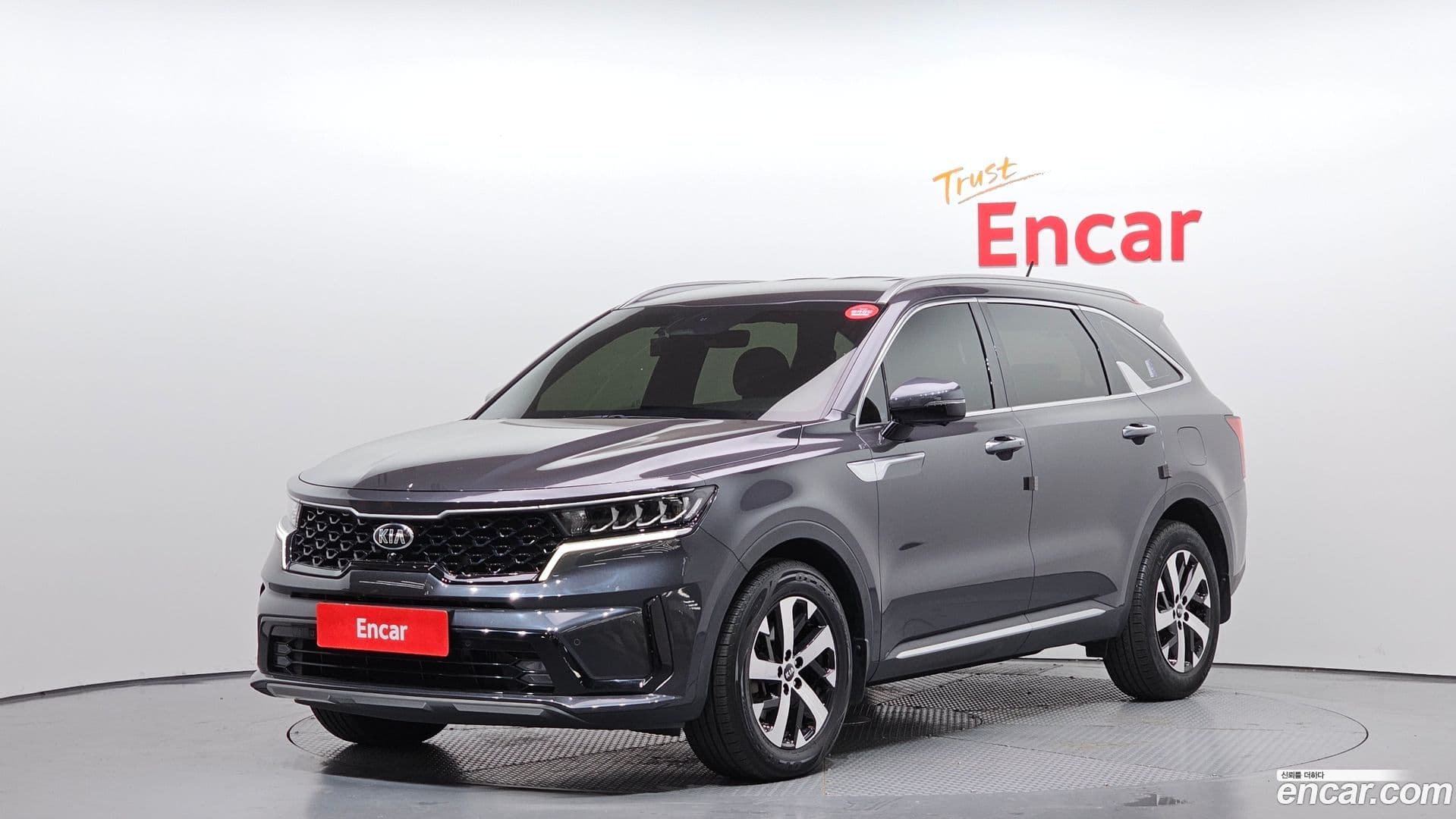 Main__Slider__Photo:Sorento Kia 2020.8-0
