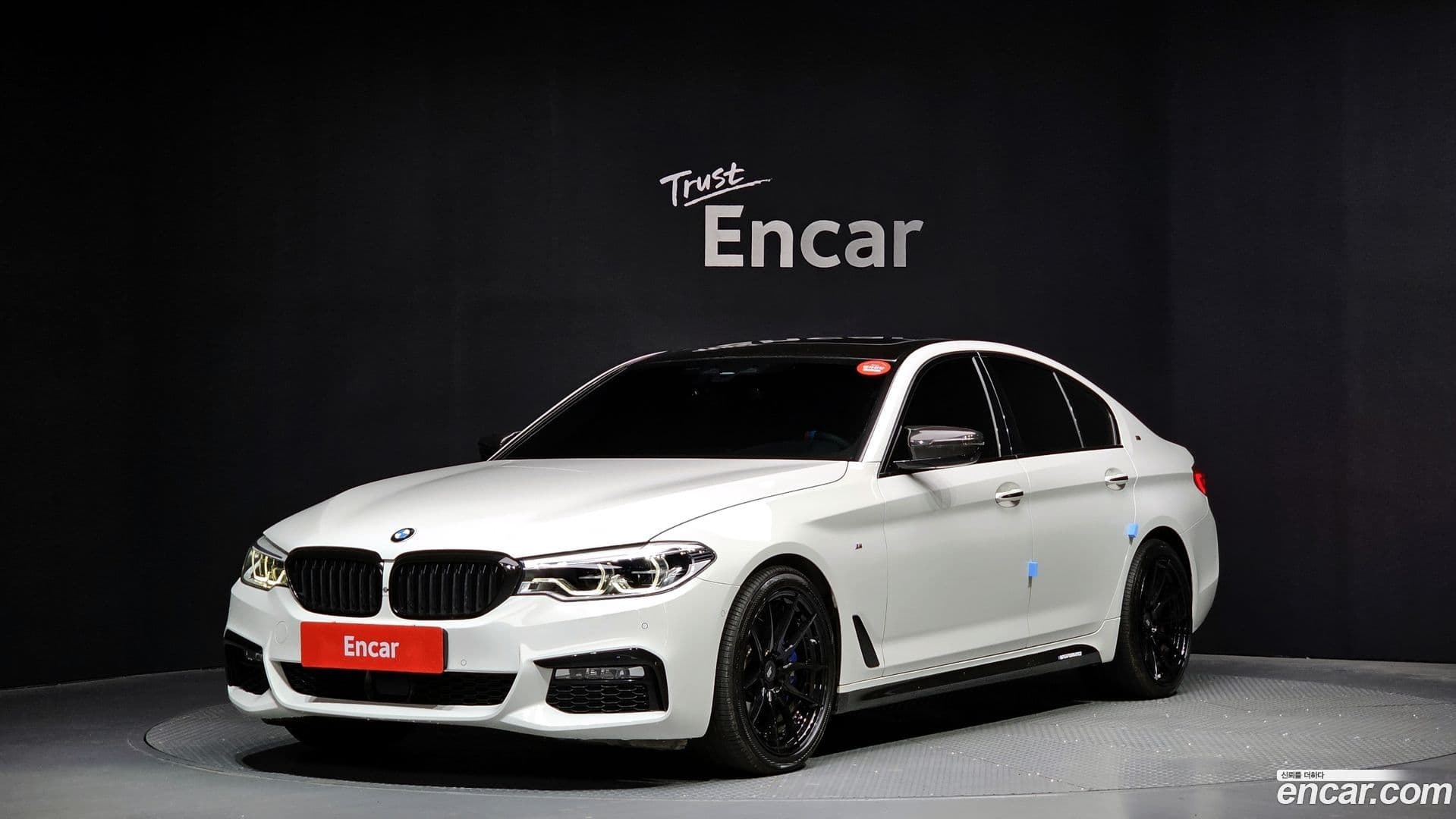 Main__Slider__Photo:5-Series BMW 2017.2-0