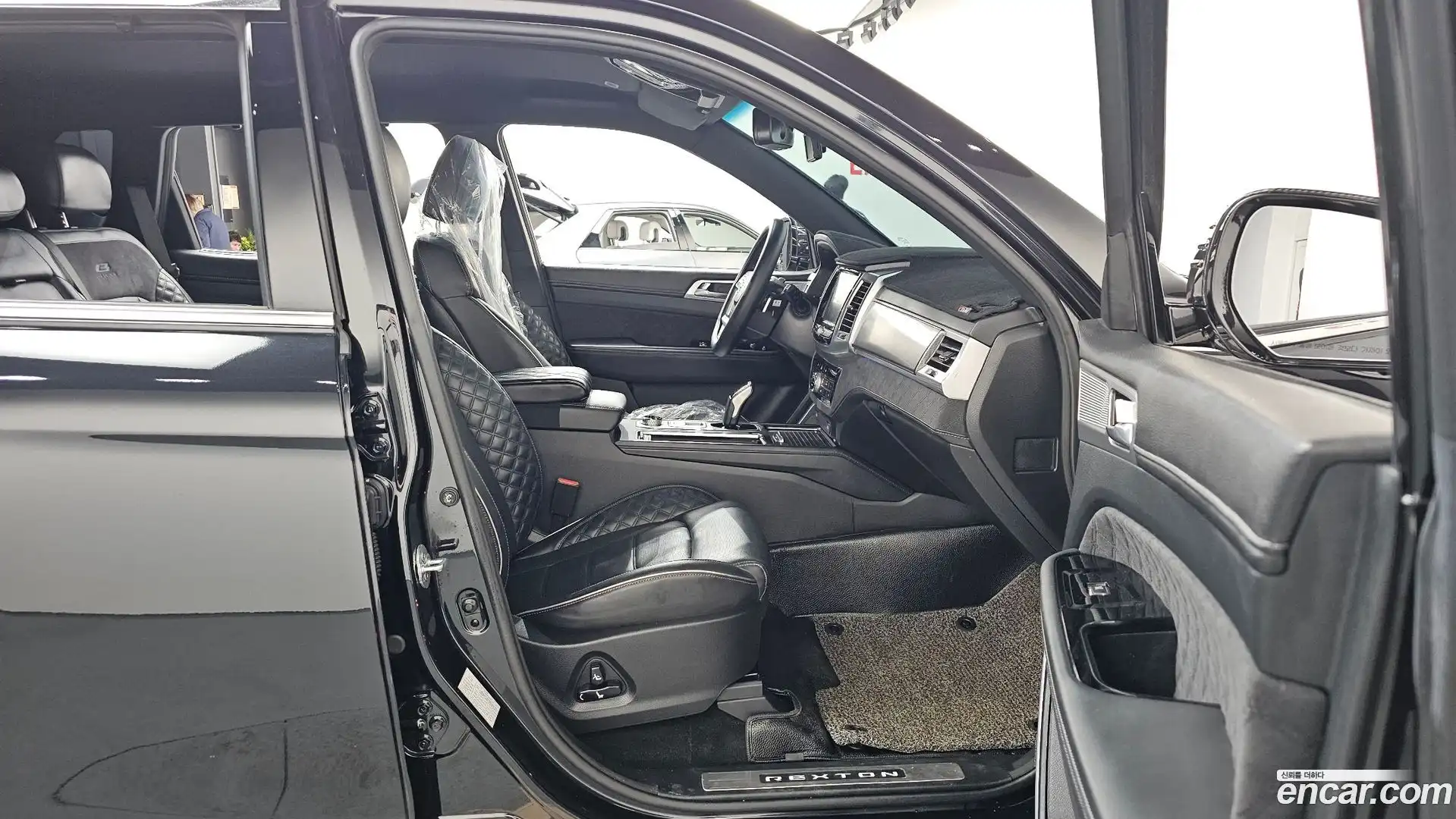 Rexton KG Mobility 2021.2-OPTION-015