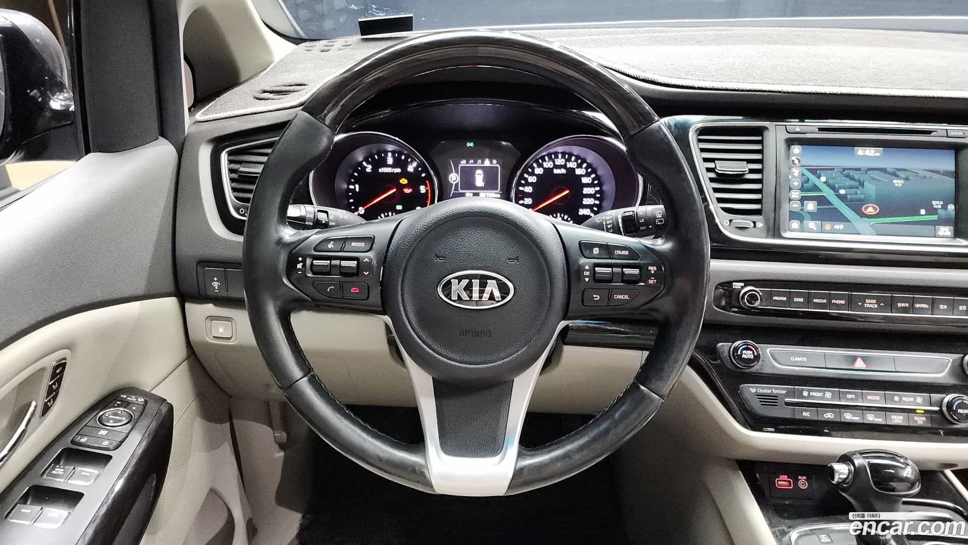 Canival Kia 2016.3-OPTION-017