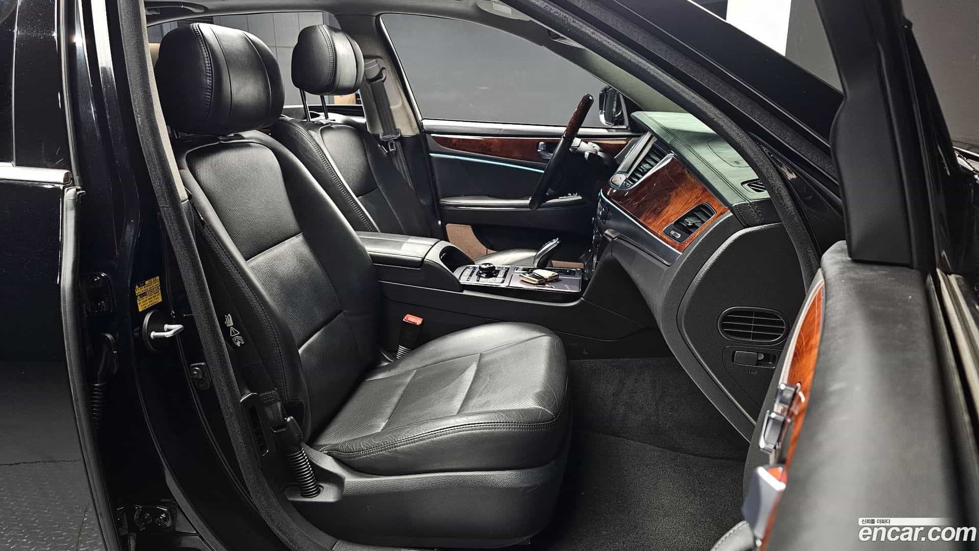 Equus Hyundai 2013.10-INNER-010
