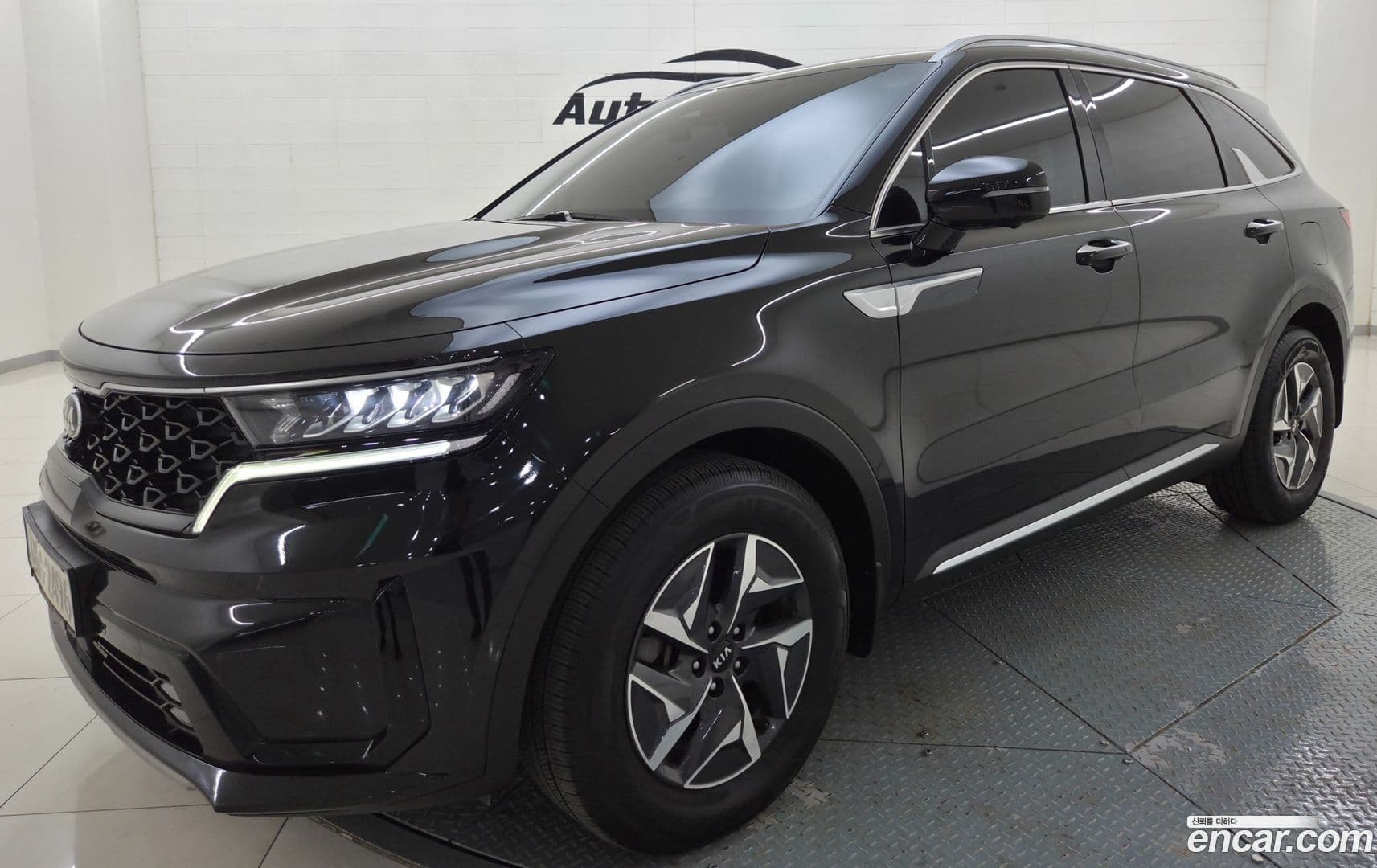 Main__Slider__Photo:Sorento Kia 2021.5-0