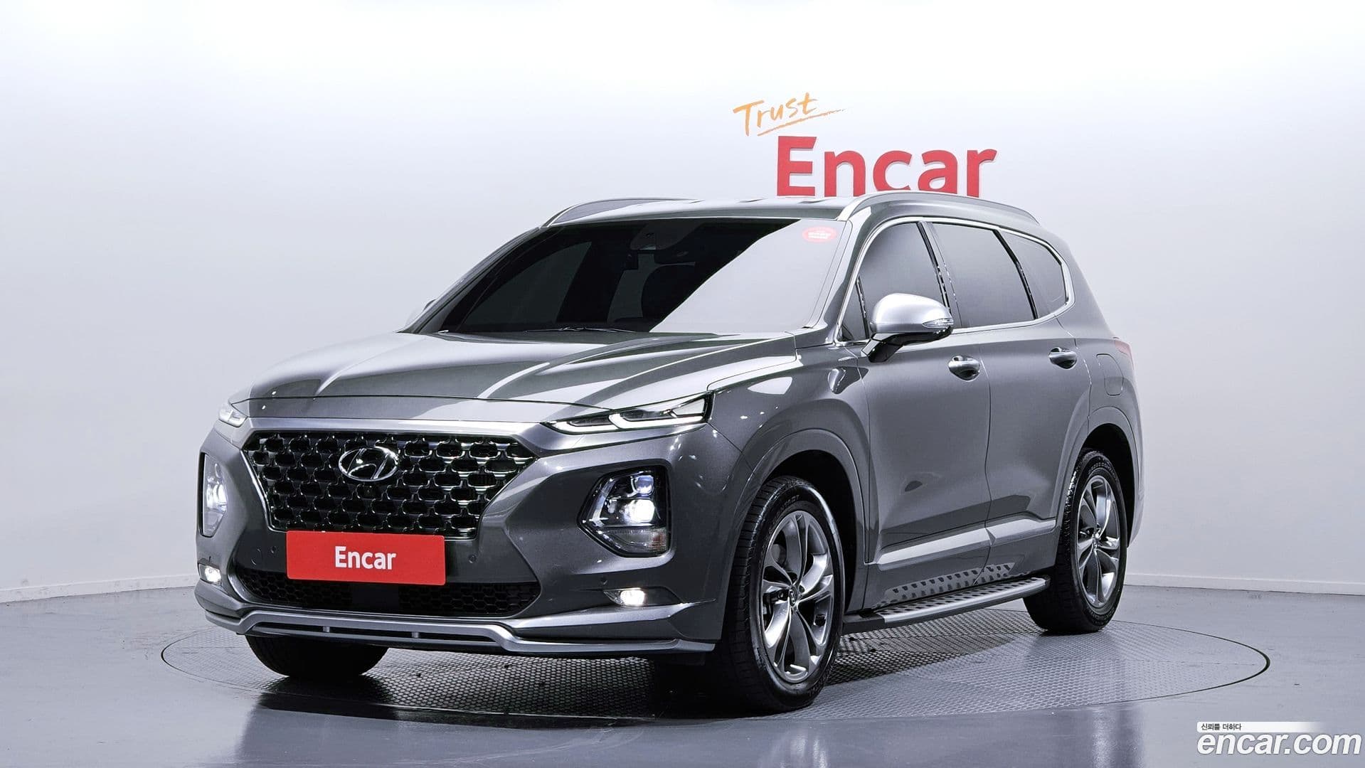 Main__Slider__Photo:Santafe Hyundai 2019.2-0