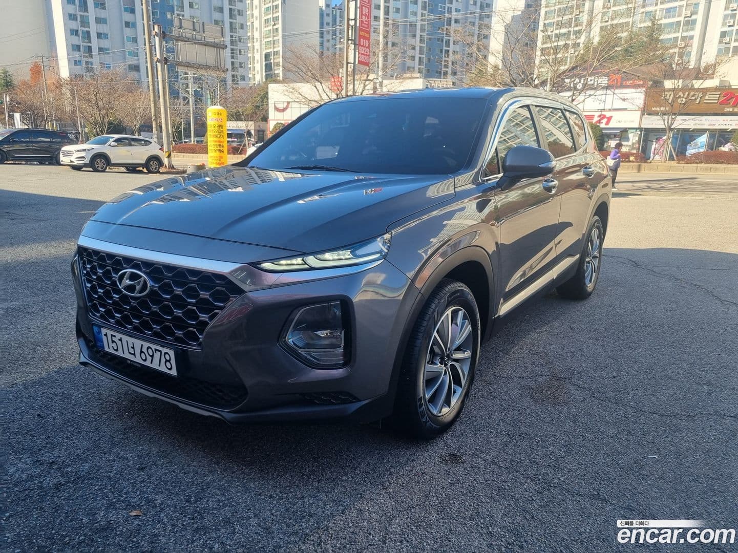Main__Slider__Photo:Santafe Hyundai 2019.8-0