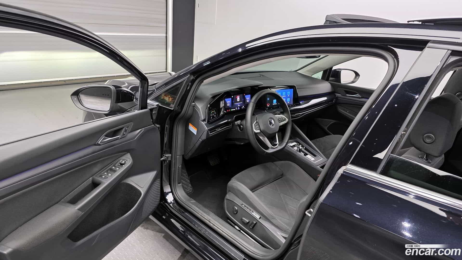 Golf Volkswagen 2022.3-INNER-010
