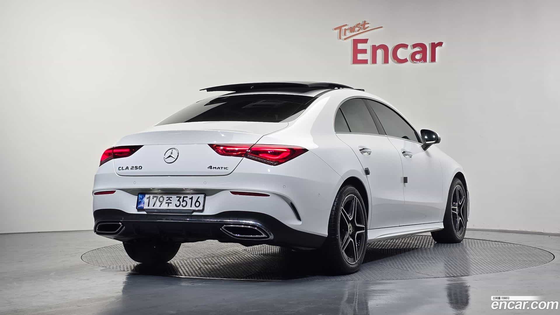 CLA-Class Mercedes-Benz 2022.2-OUTER-002