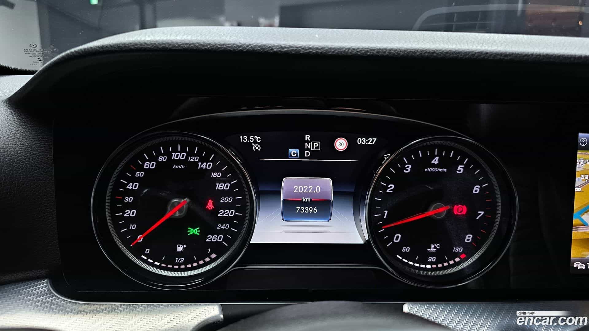 E-Class Mercedes-Benz 2019.11-INNER-008