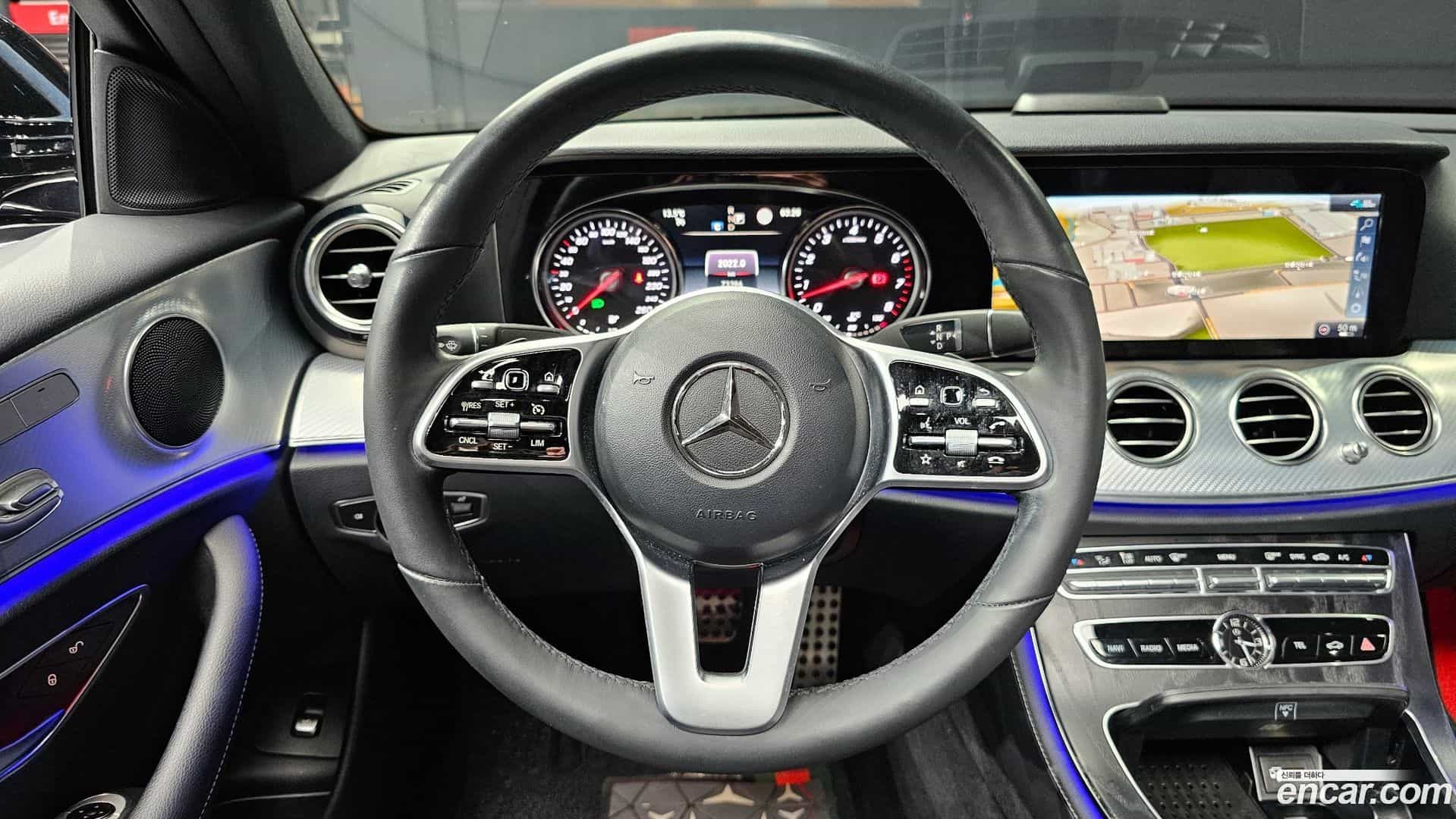 E-Class Mercedes-Benz 2019.11-OPTION-017