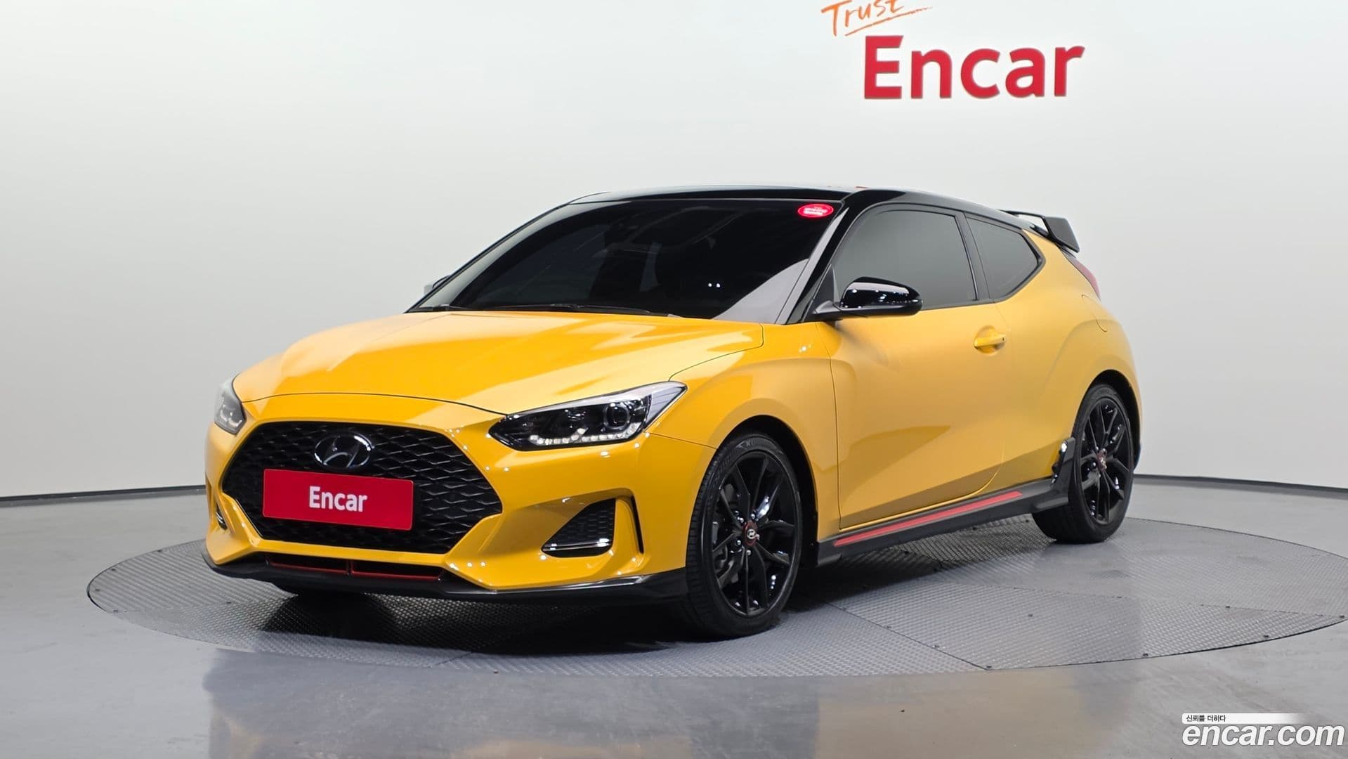 Main__Slider__Photo:Veloster Hyundai 2020.6-0