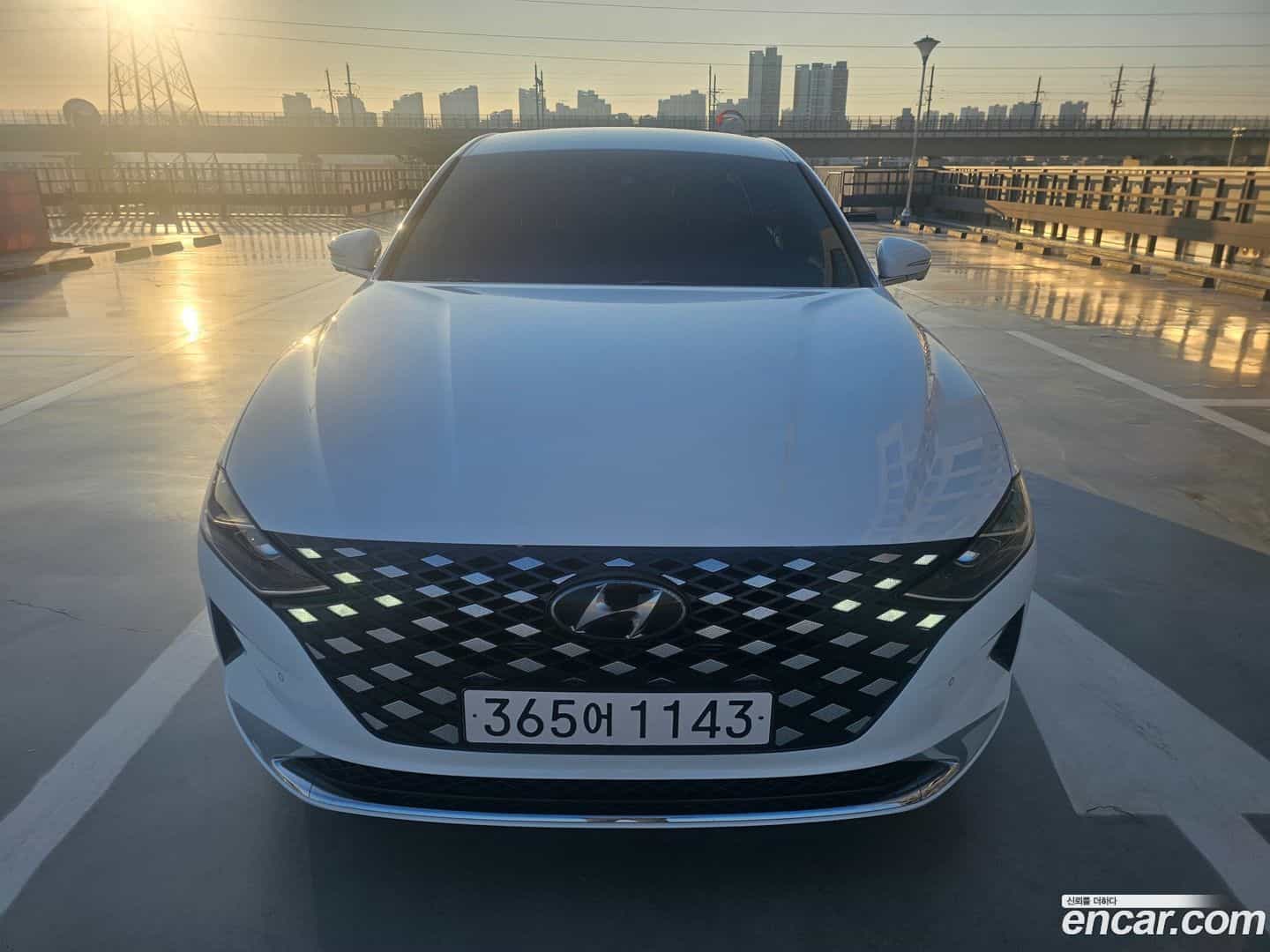 Grandeur Hyundai 2022.8-OUTER-002